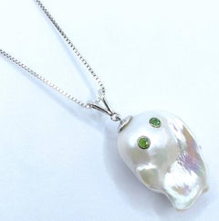 Darling Phantom: Green Tsavorite Baroque Pearl Ghost Pendant in 18K White Gold