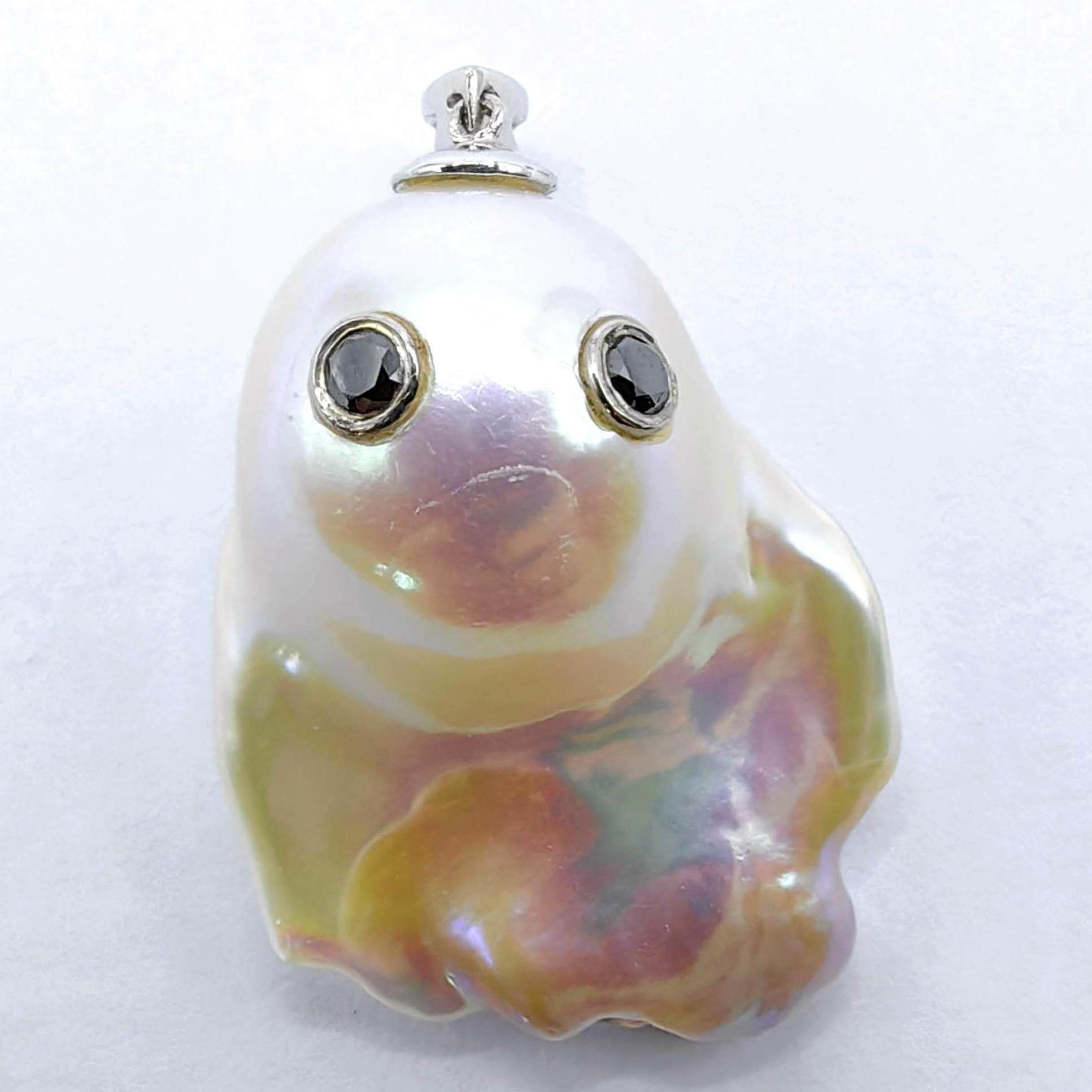 Darling Phantom XL: Black Diamond Baroque Pearl Ghost Pendant in 18K White Gold In New Condition For Sale In Wan Chai District, HK