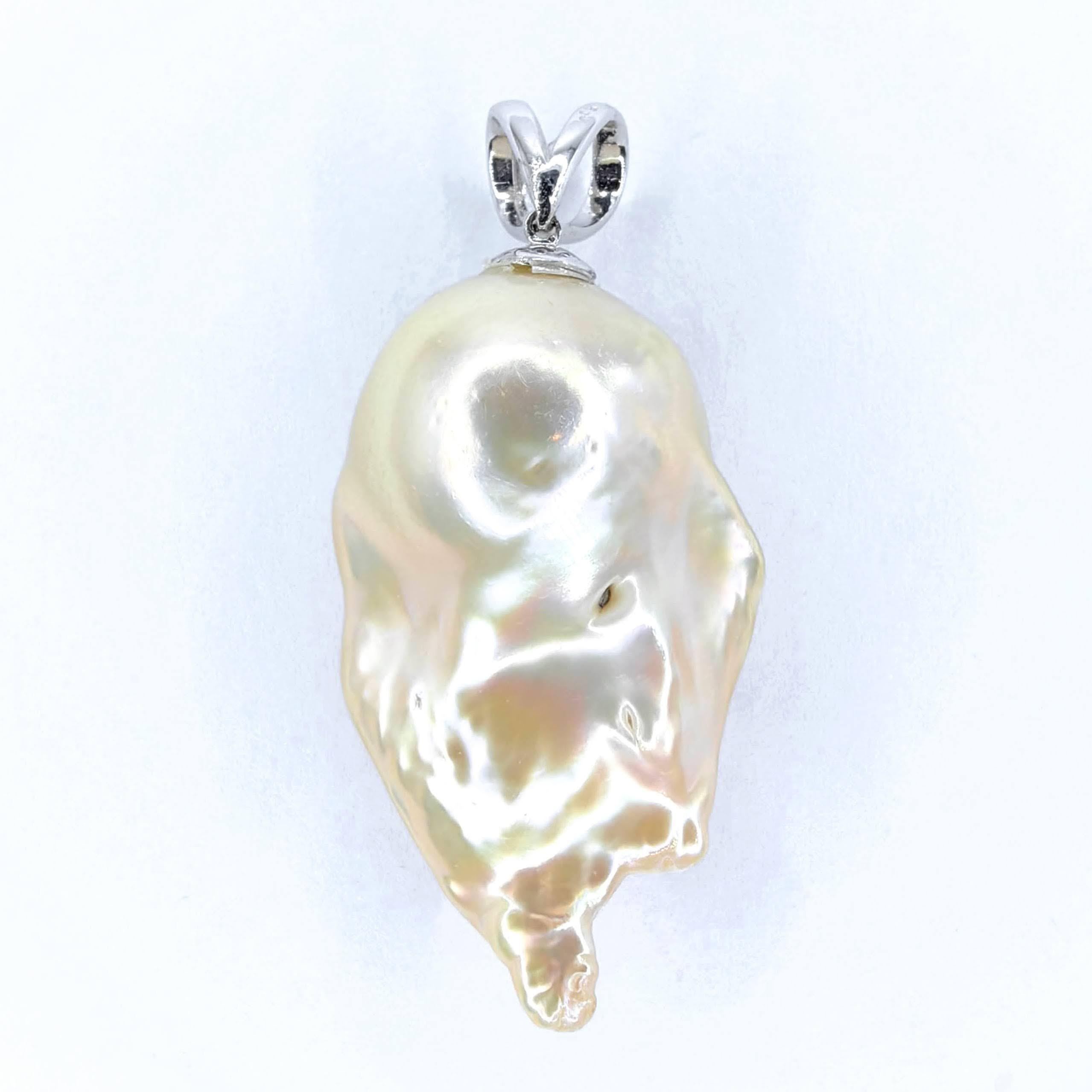 Darling Phantom XL Schwarzer Diamant Champagner Barockperlen-Ghost-Anhänger in 18K WG im Zustand „Neu“ im Angebot in Wan Chai District, HK