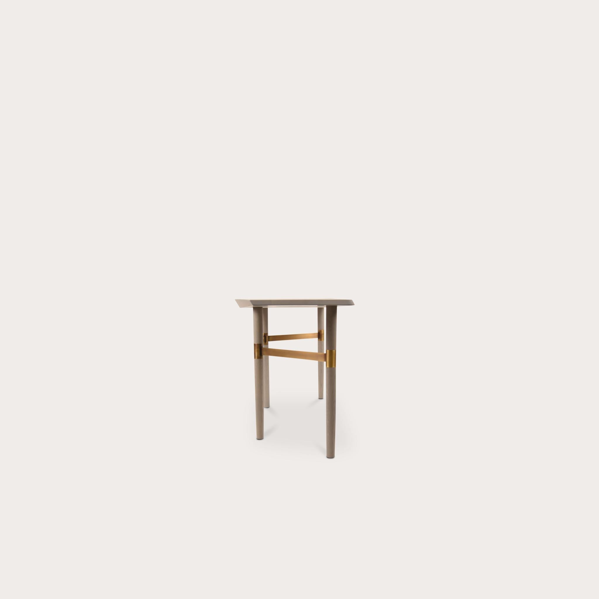 Laccato Scrivania Darling Point di Yabu Pushelberg in Oak massiccio con dettagli in ottone in vendita