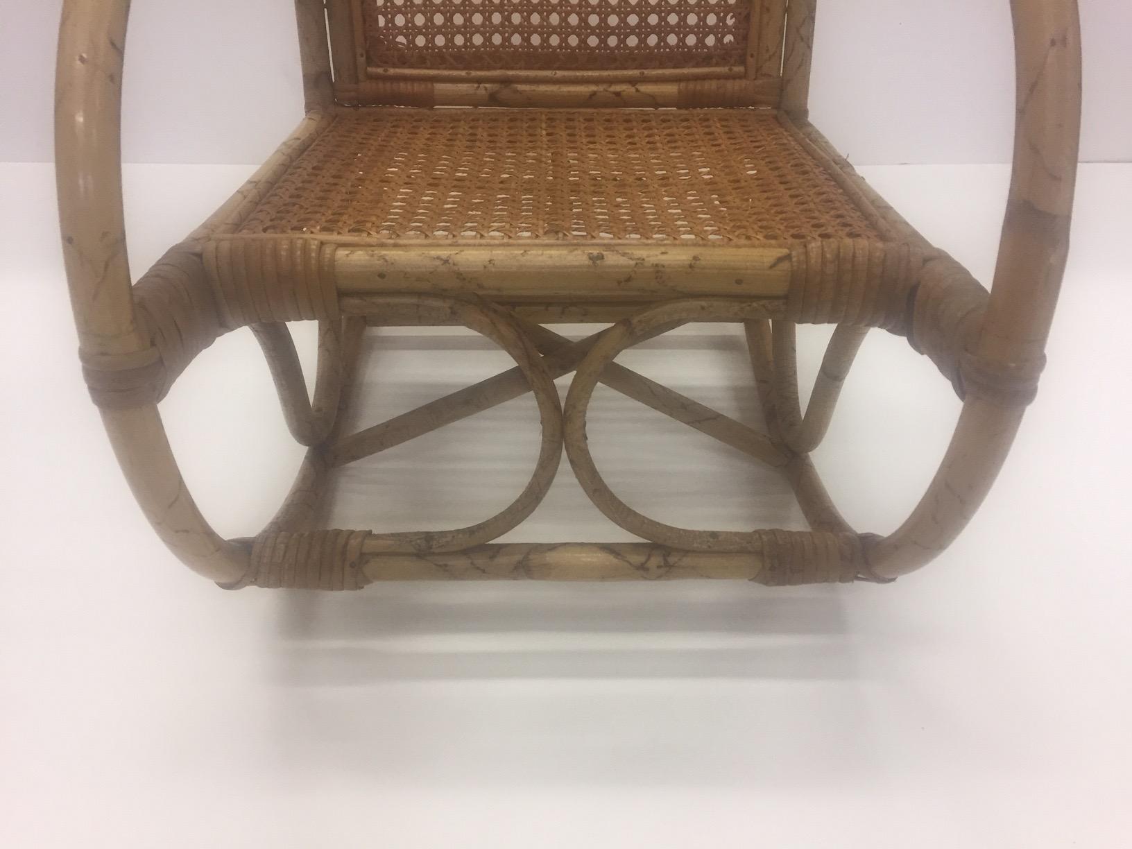 Rattan Sedia a dondolo per bambini in rattan Darling in vendita