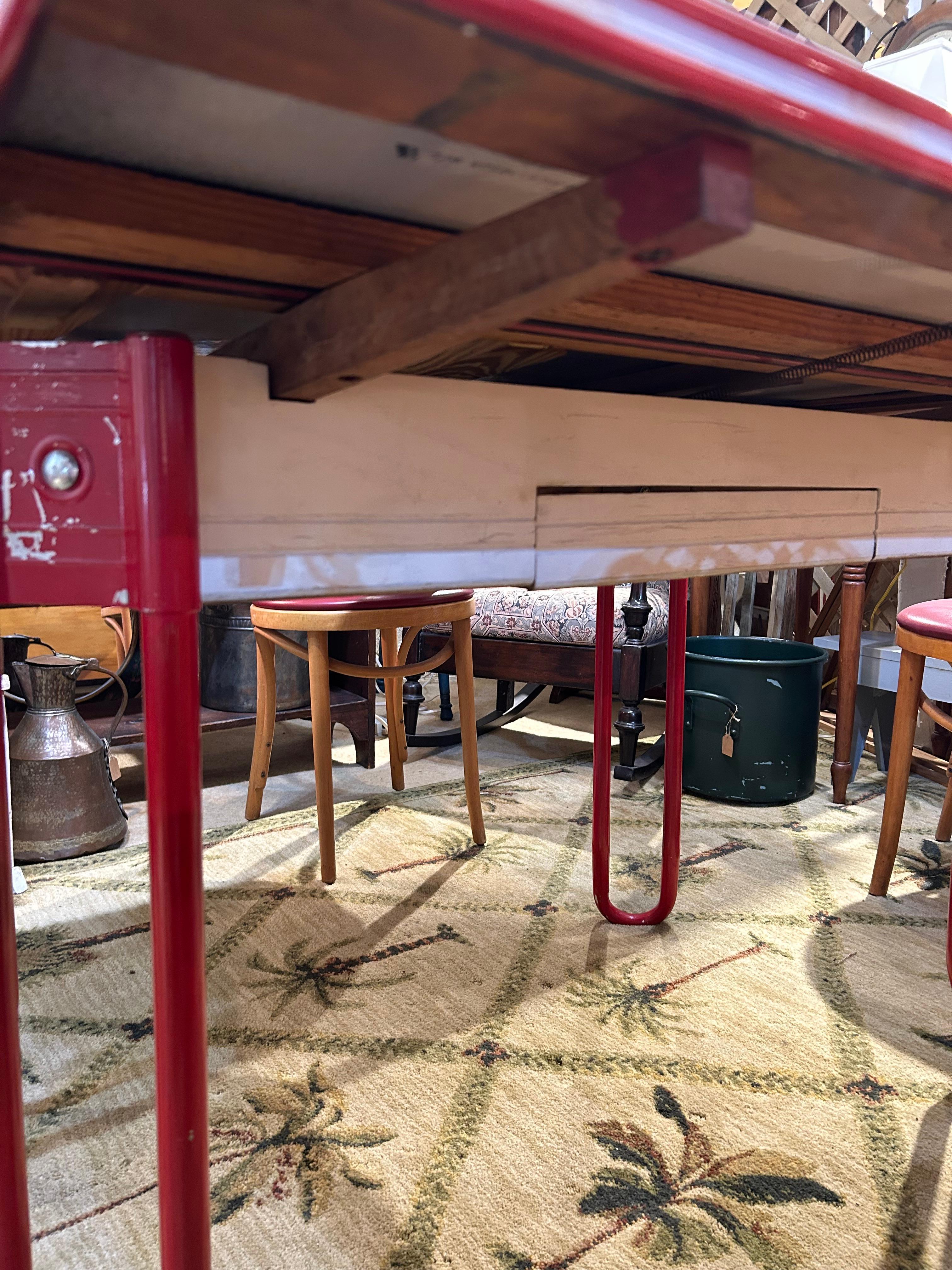 Darling Retro Red & White Enamel Breakfast Table 6