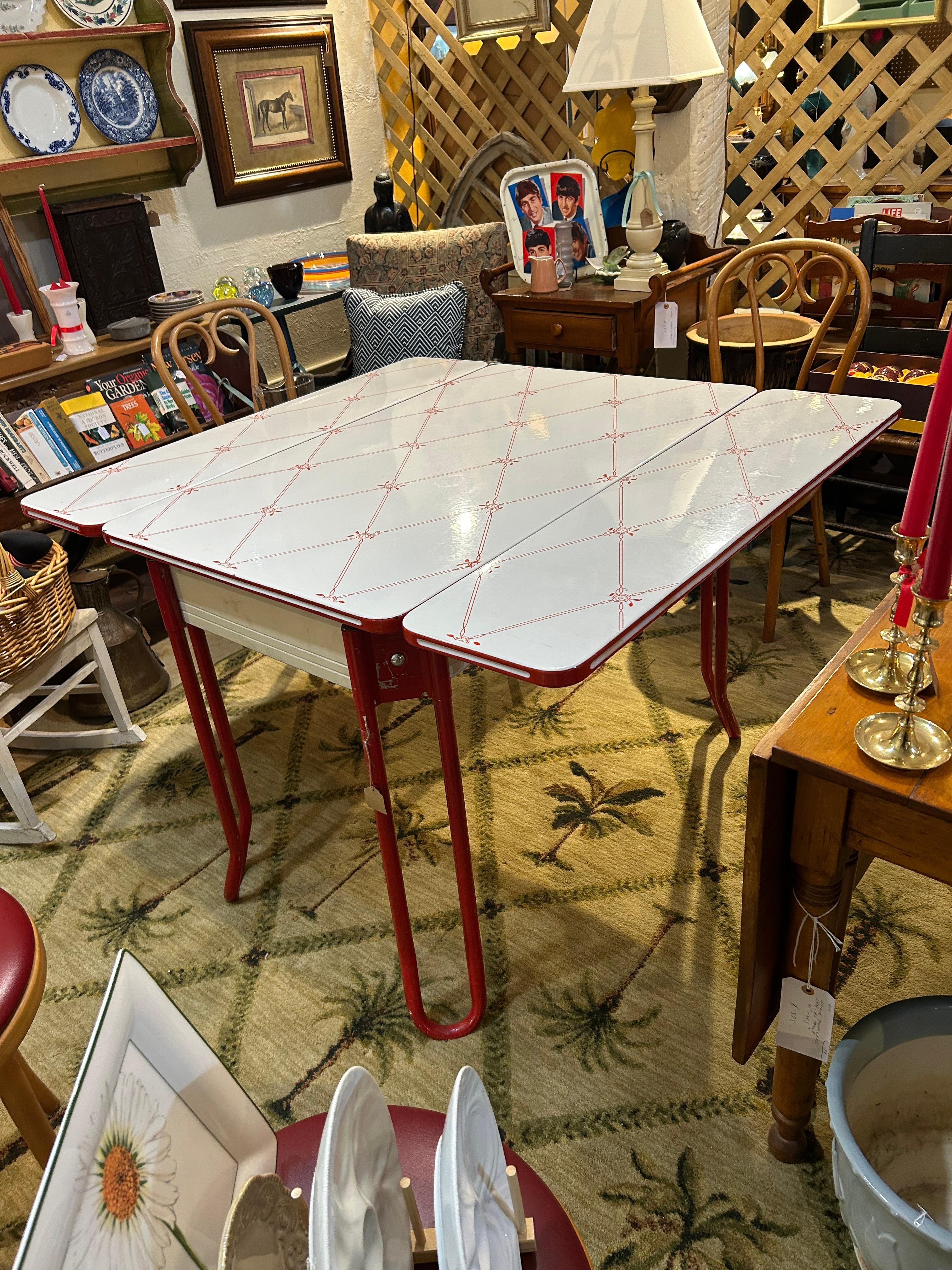 Darling Retro Red & White Enamel Breakfast Table 1
