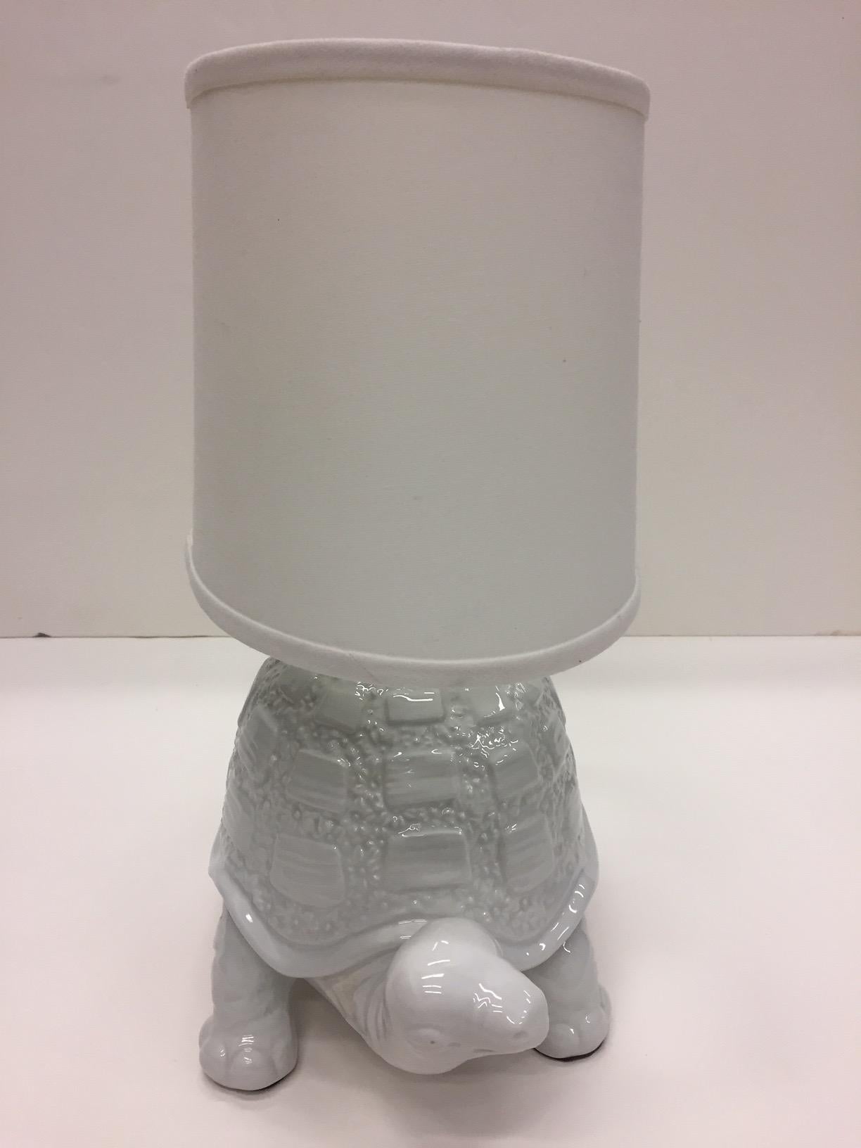 Mid-20th Century Darling White Ceramic Turtle Lamp For Sale