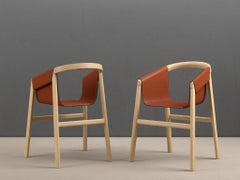 Sedia Dartagnan Tinto Rovere in frassino di Haymann Editions