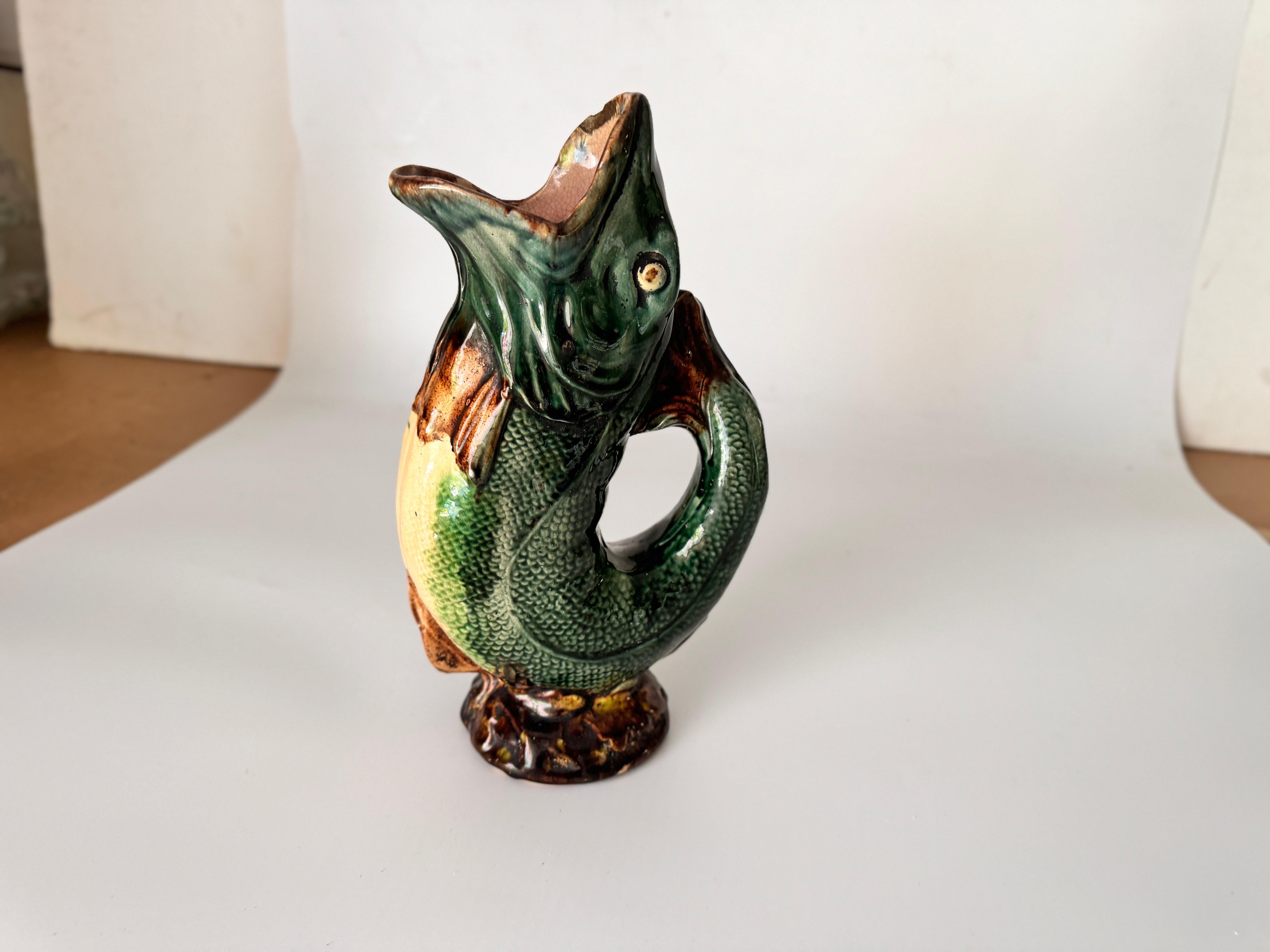 Dartmouth Majolica Gurgling Fish Pitcher Green Brown color England 19th For Sale 1