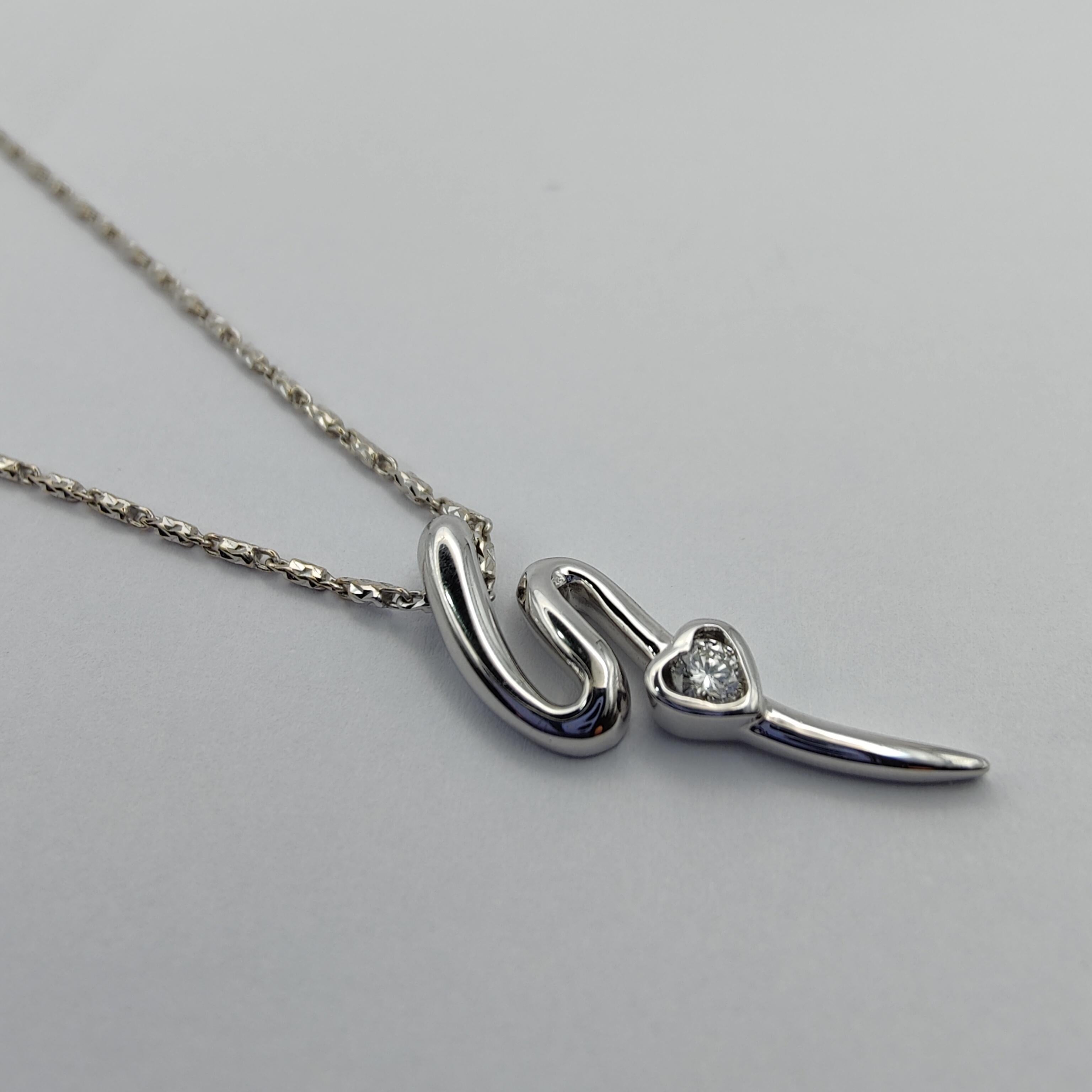 Dash of Love Diamond Pendant Necklace in 18K White Gold In New Condition For Sale In Wan Chai District, HK