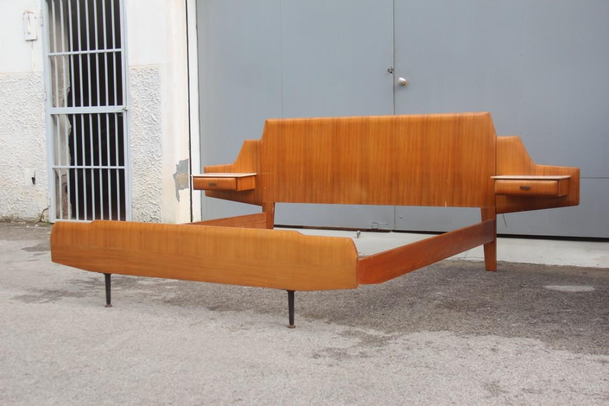 Dassi Bed Italian Geometric Teak Design White Marble 1950s Style Gio Ponti 8