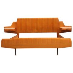 Dassi Bett Italienisch Geometrisches Teakholz Design Weißer Marmor 1950er Jahre Stil Gio Ponti