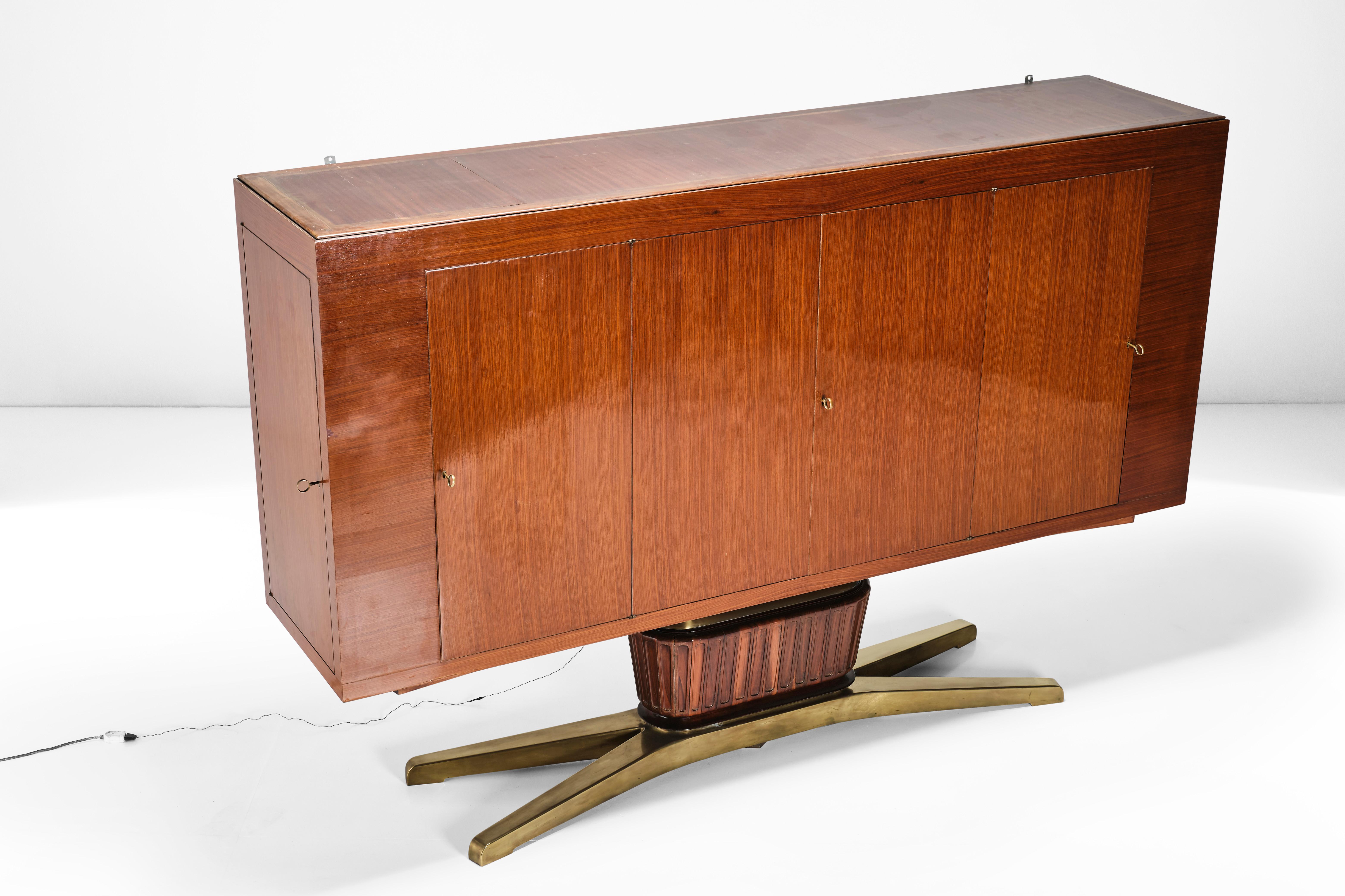 Superbe meuble de bar à éclairage Dassi, design italien des années 1950 Bon état - En vente à Milan, IT