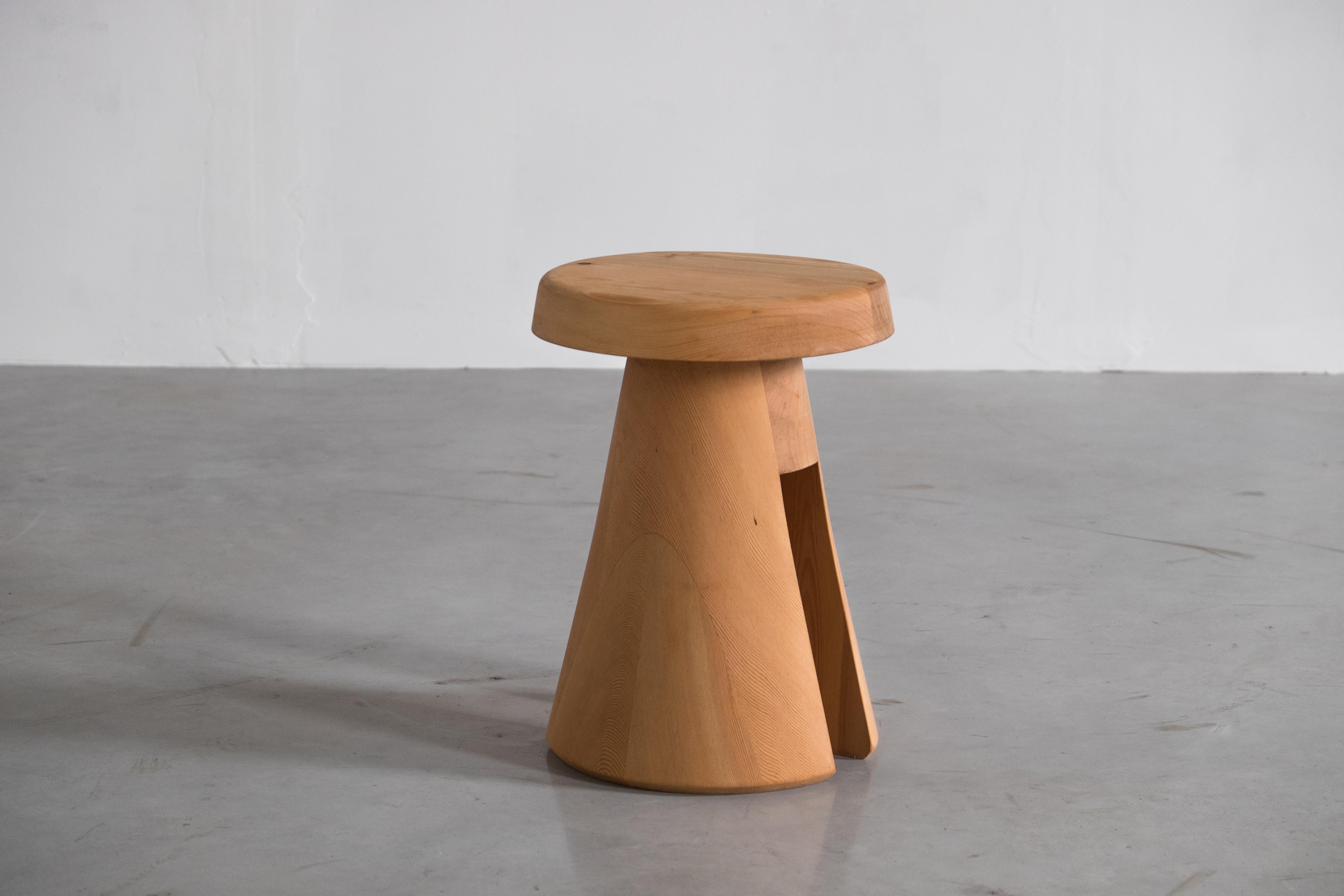 Data stool in solid oregon by Atelier Thomas Serruys
Dimensions: H 44 x D 32cm 
Materials: A hand-turned stool in solid oregon. 

A hand-turned stool in solid oregon. Trapezoid shaped base with rectangular void, topped by a soft edged circular