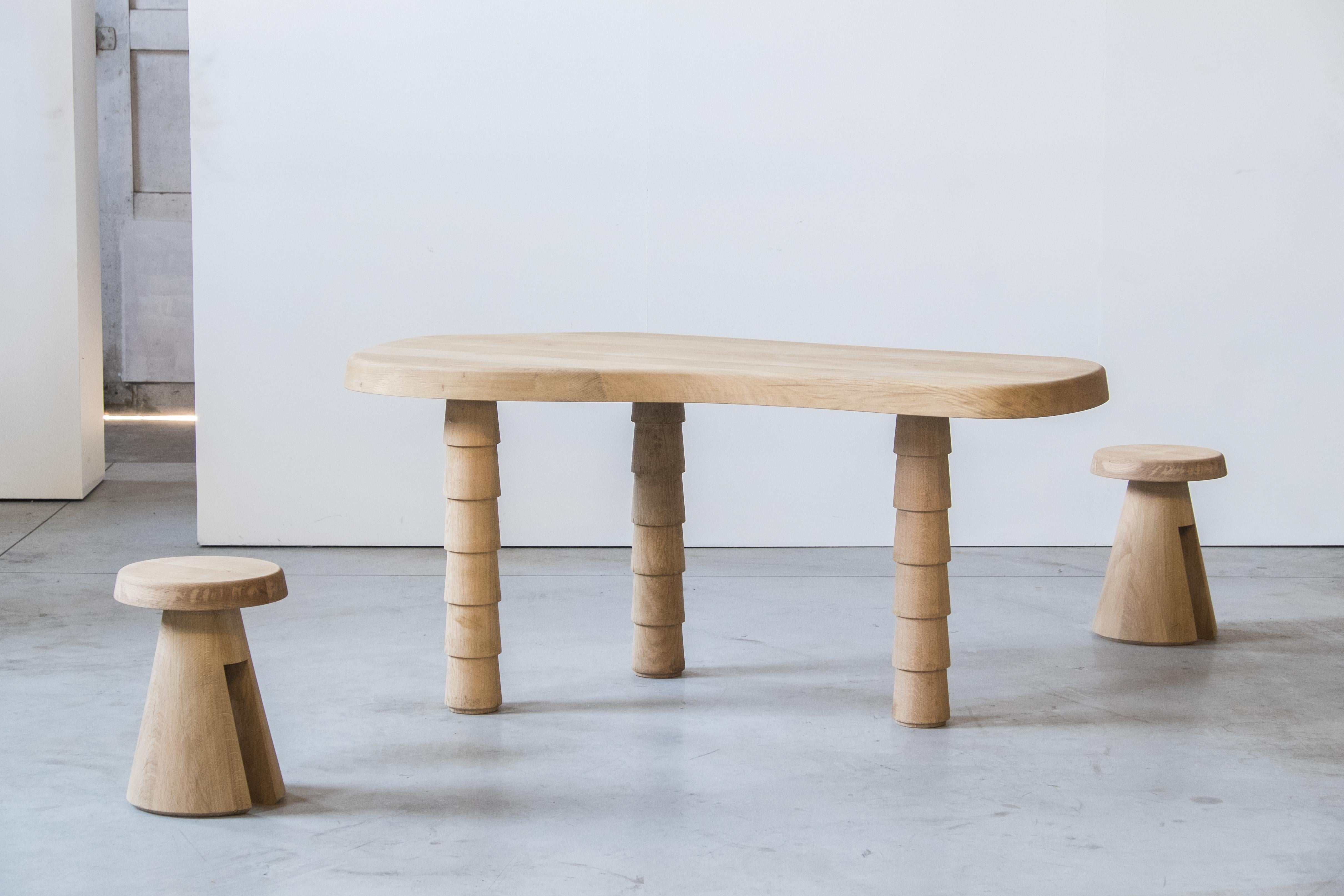 Data Table Oak S by Atelier Thomas Serruys In New Condition For Sale In Geneve, CH