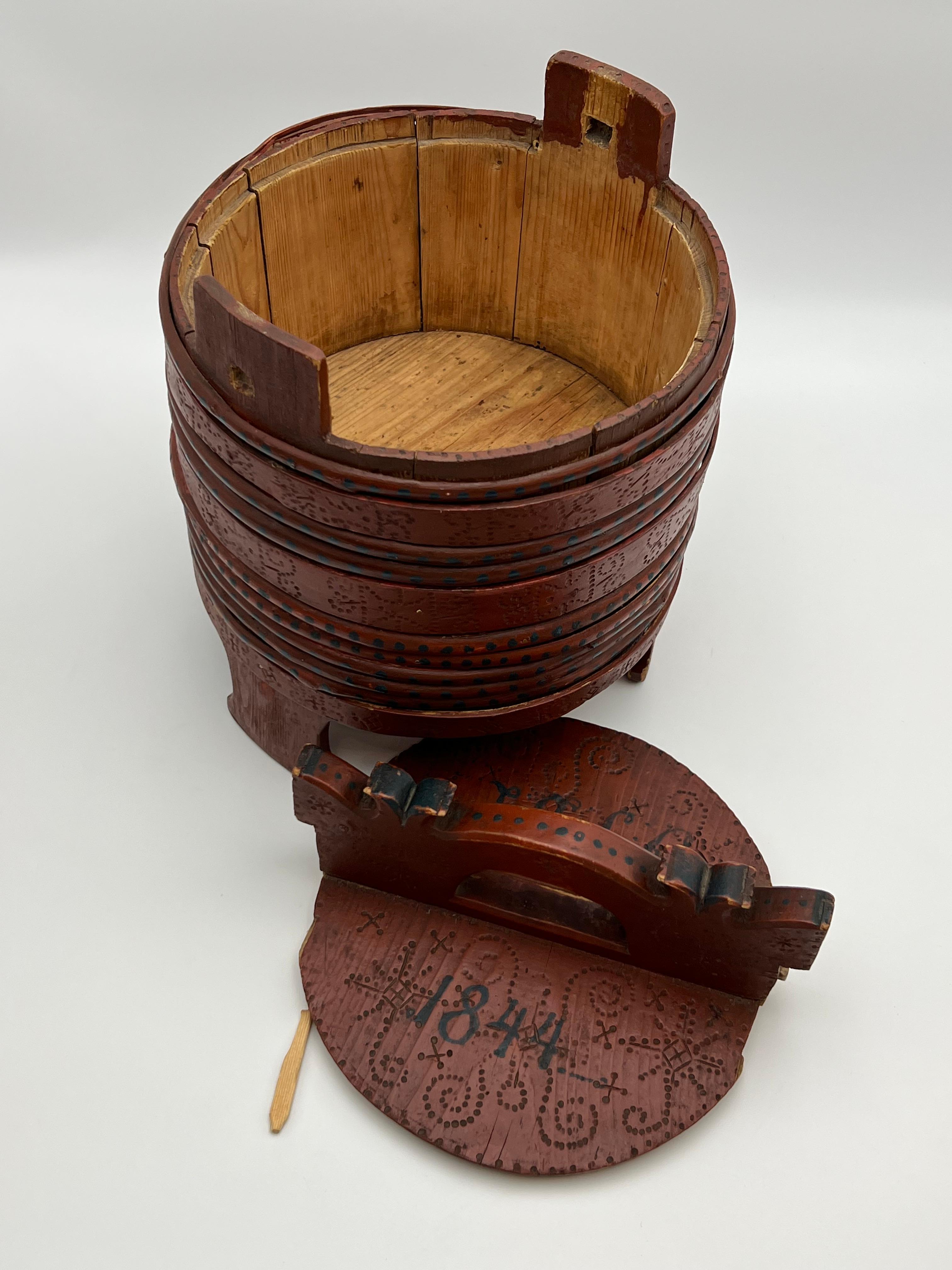 Seau à beurre antique daté de 1800/1844, Norvège - Art populaire de qualité muséale en vente 3