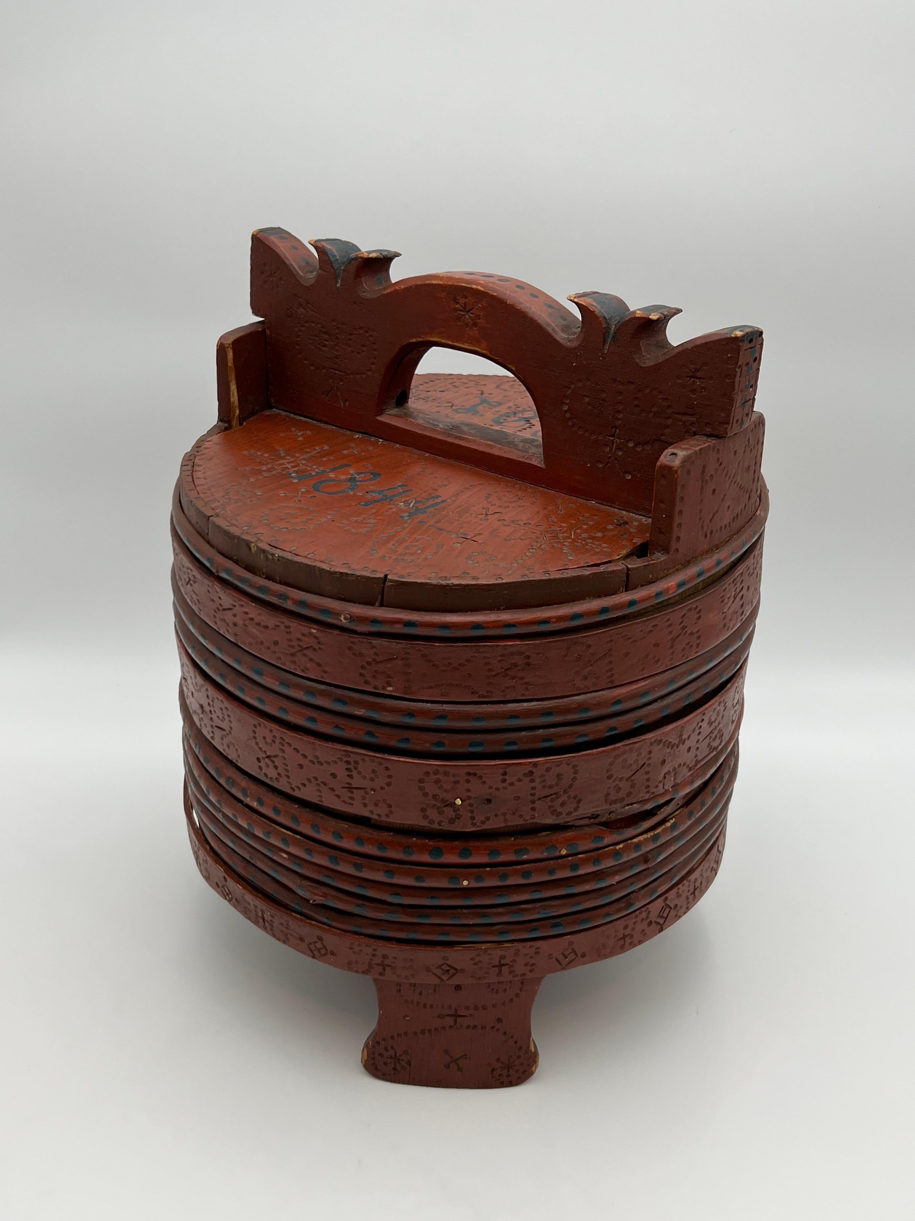Norvégien Seau à beurre antique daté de 1800/1844, Norvège - Art populaire de qualité muséale en vente