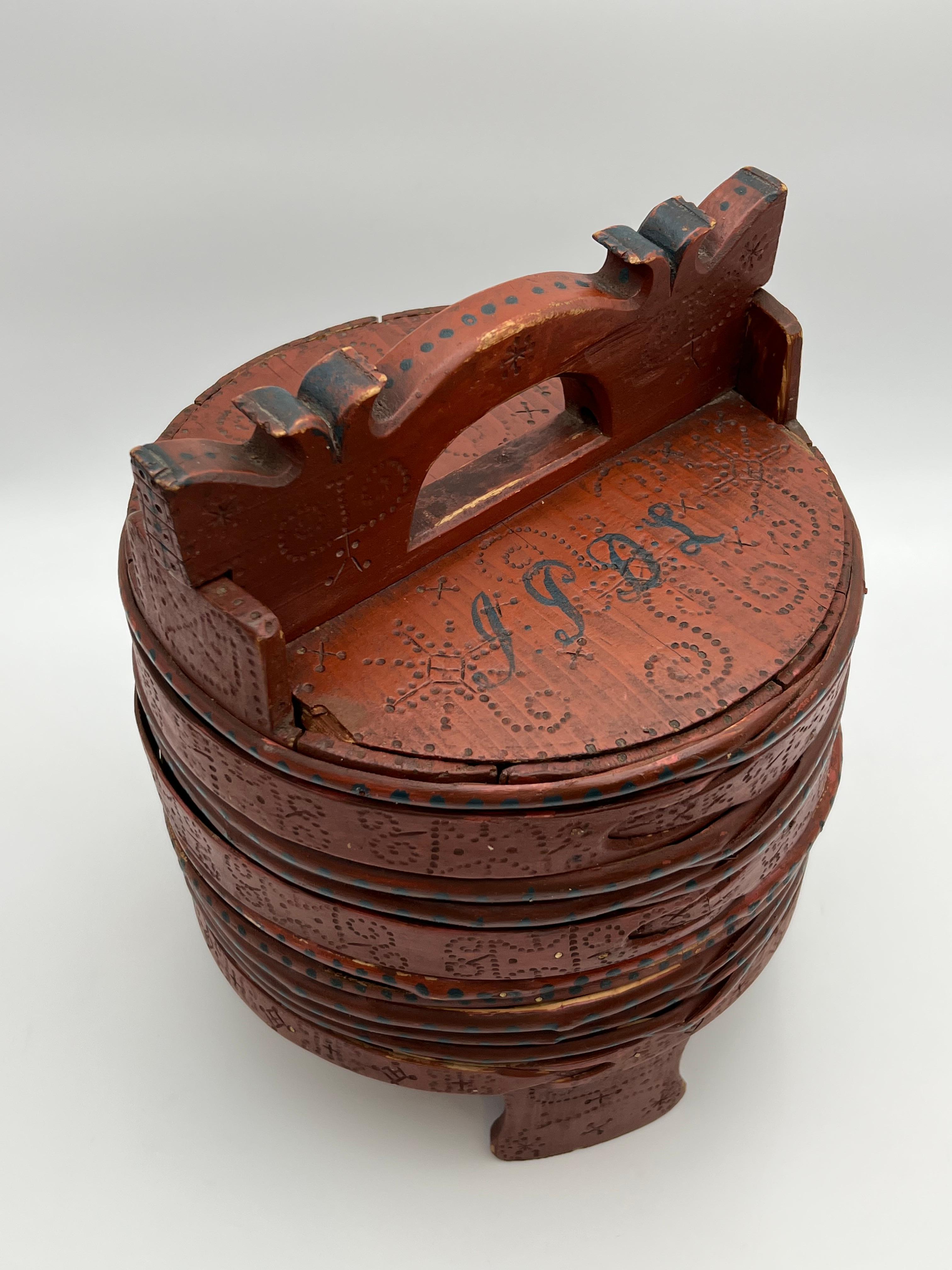Bois Seau à beurre antique daté de 1800/1844, Norvège - Art populaire de qualité muséale en vente