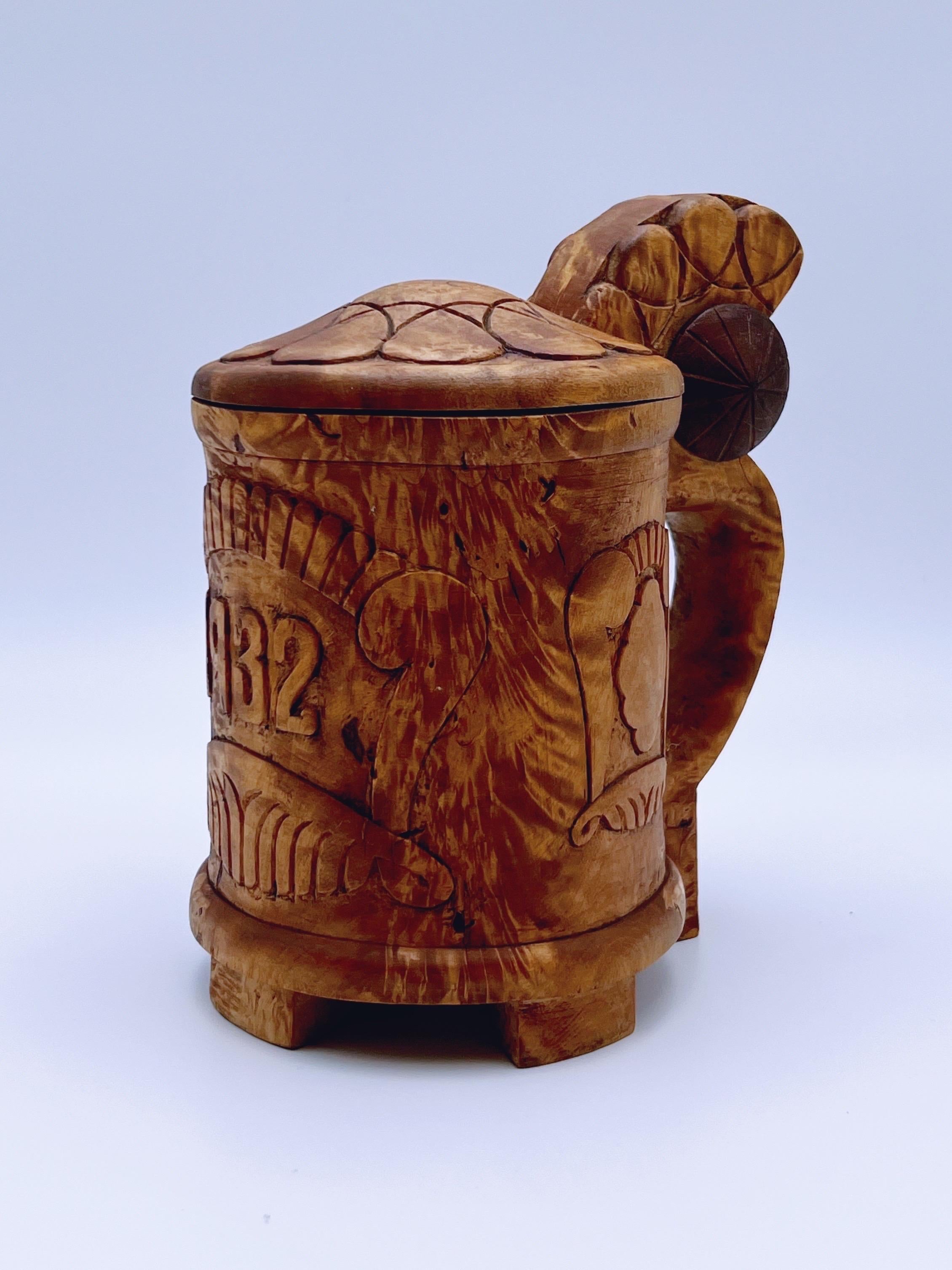 Dated 1932 Norwegian hand-crafted birch wood  jug / tankard, Baroque style For Sale 1