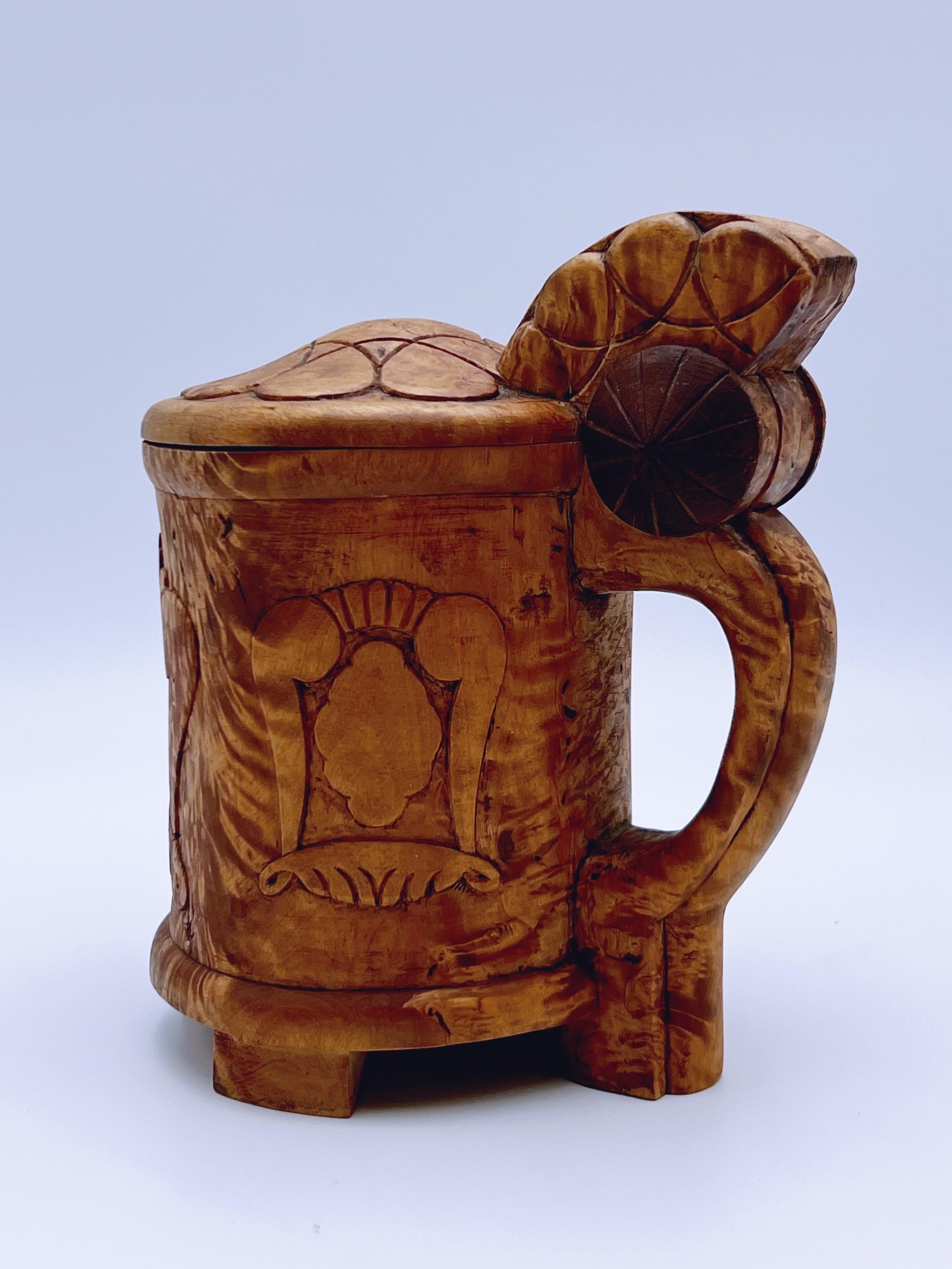 Dated 1932 Norwegian hand-crafted birch wood  jug / tankard, Baroque style For Sale 3