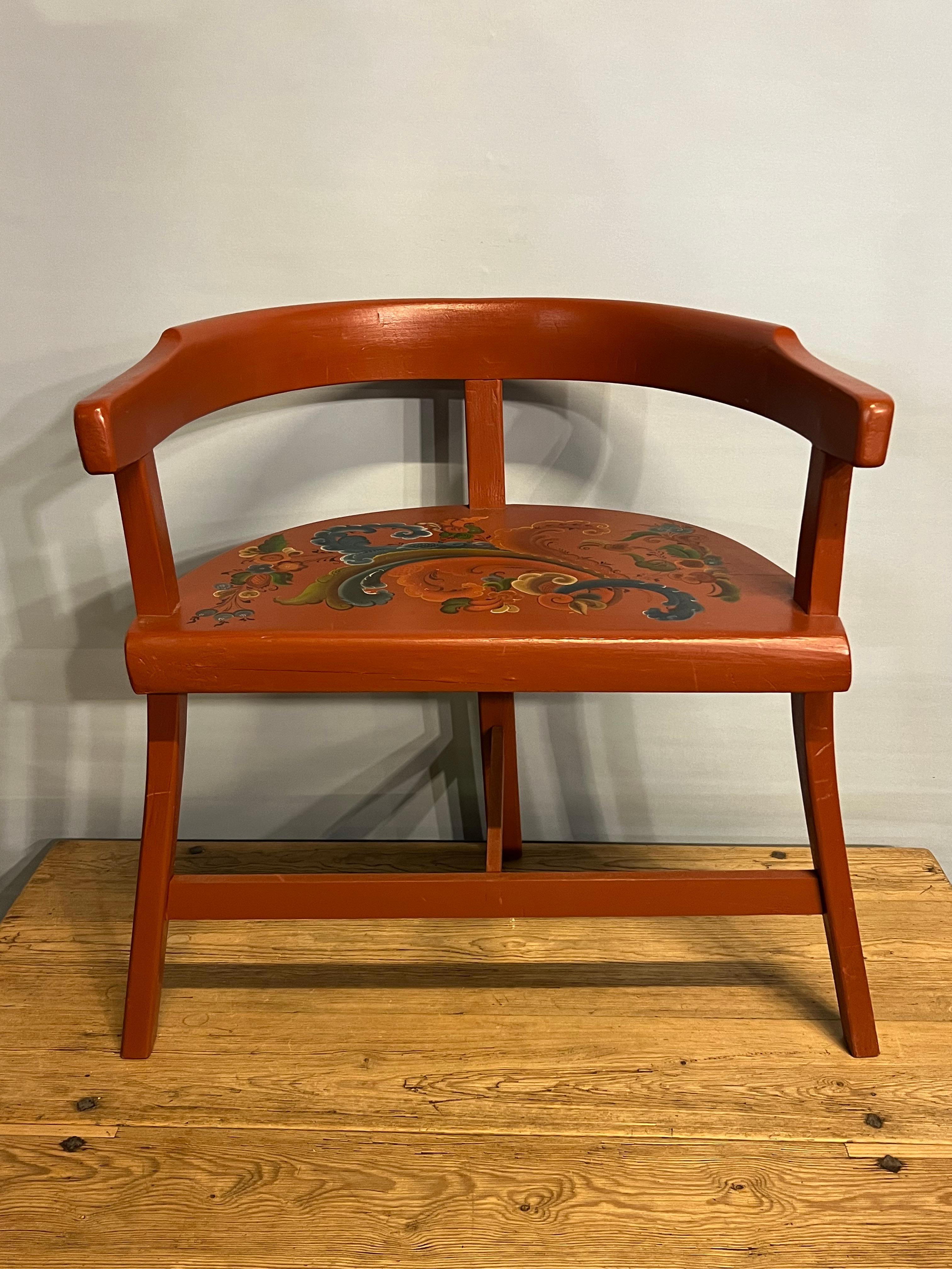Artisanat Fauteuil Rosemaling unique, artisanat scandinave, ferme/cabane, daté de 1967 en vente