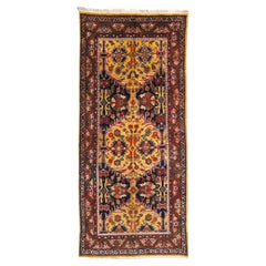 Tapis long Mahal daté