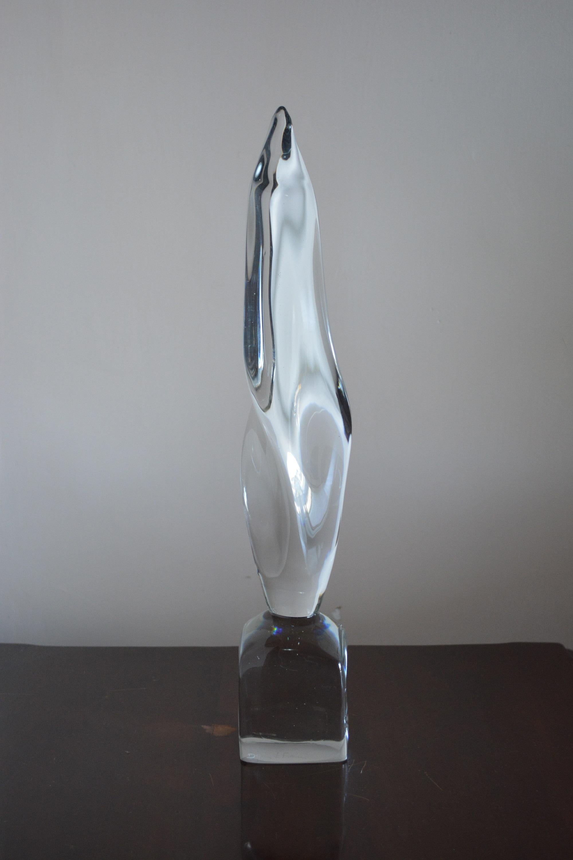 Crystal twisted flame sculpture

Signed Daum –Cross of Lorreine-Nancy.



  