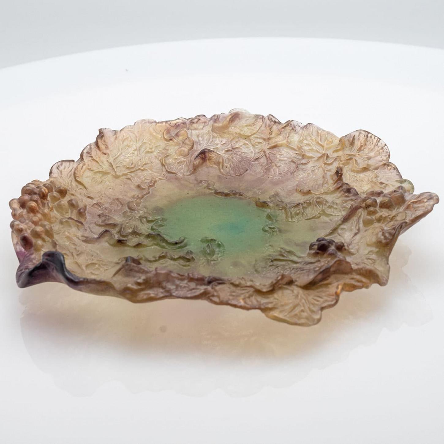 Daum Art Glass Dekorativer Teller, Grün und Lachs, Frankreich (Sonstiges) im Angebot