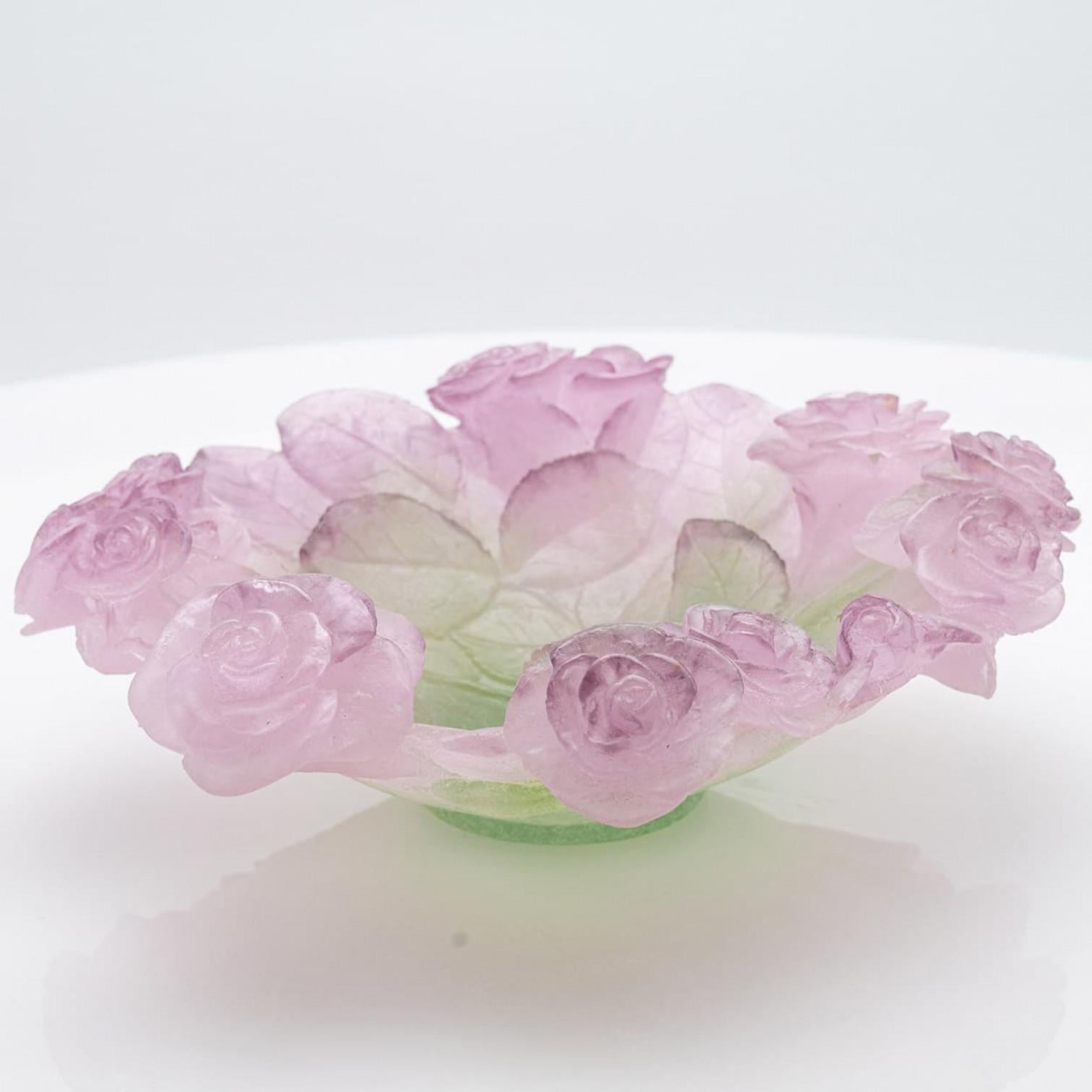 Daum Art Glass Decorative Plate with roses, France In Good Condition For Sale In Rijssen, NL