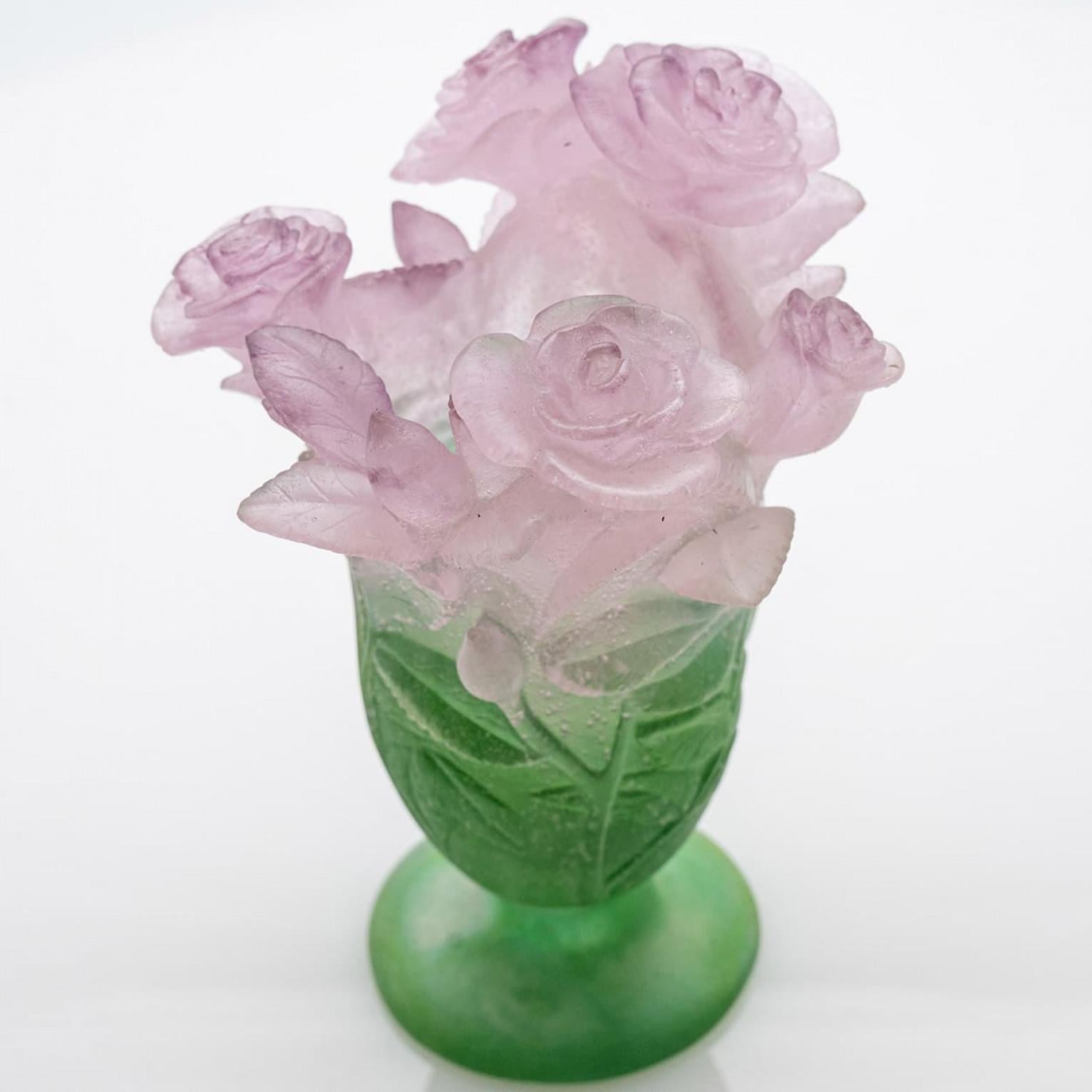 Français Daum Vase en verre d'art Roses Rose Vert, France en vente