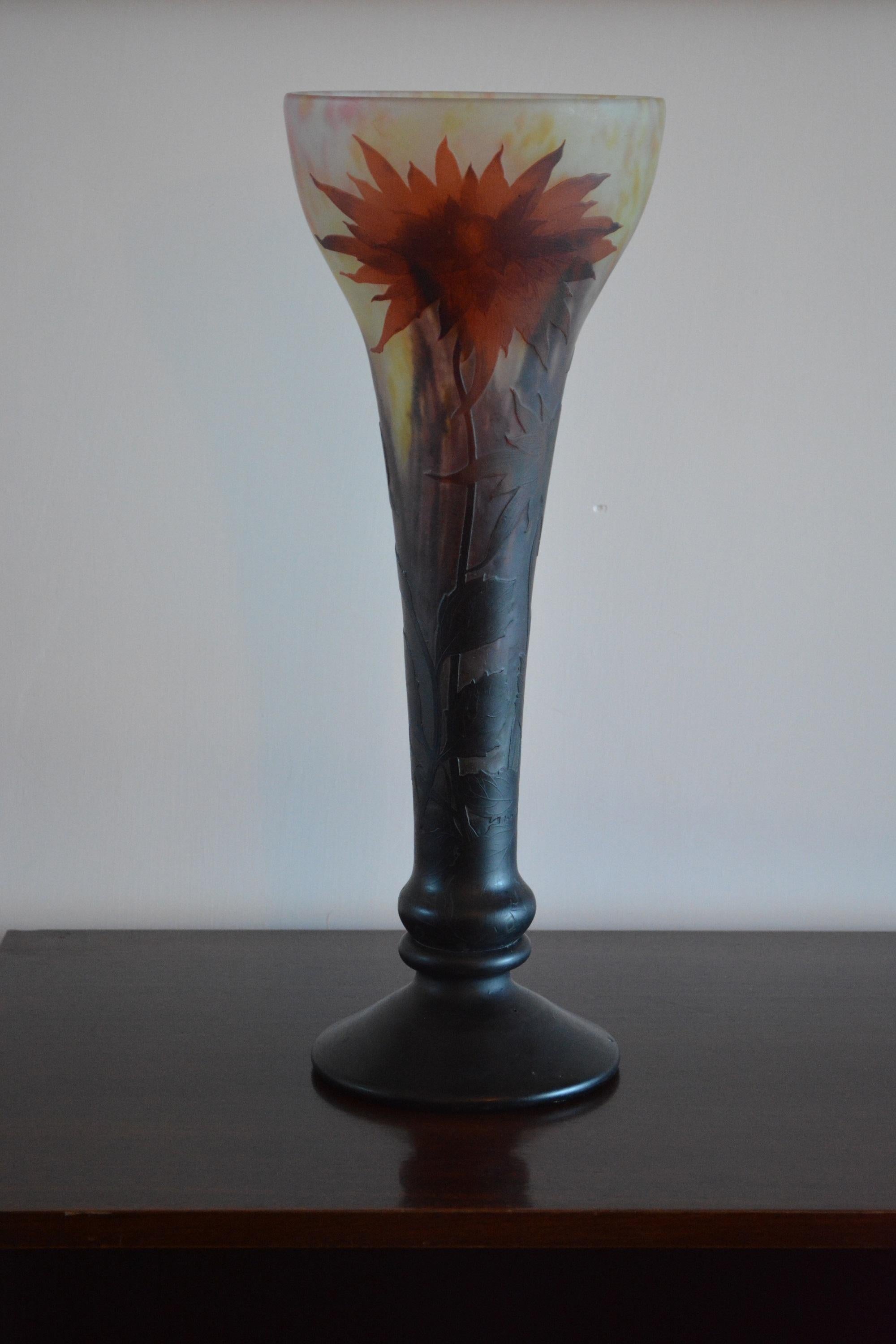 Daum Art Nouveau Red Brown and Purple Glass Sunflowers French Vase For Sale 1