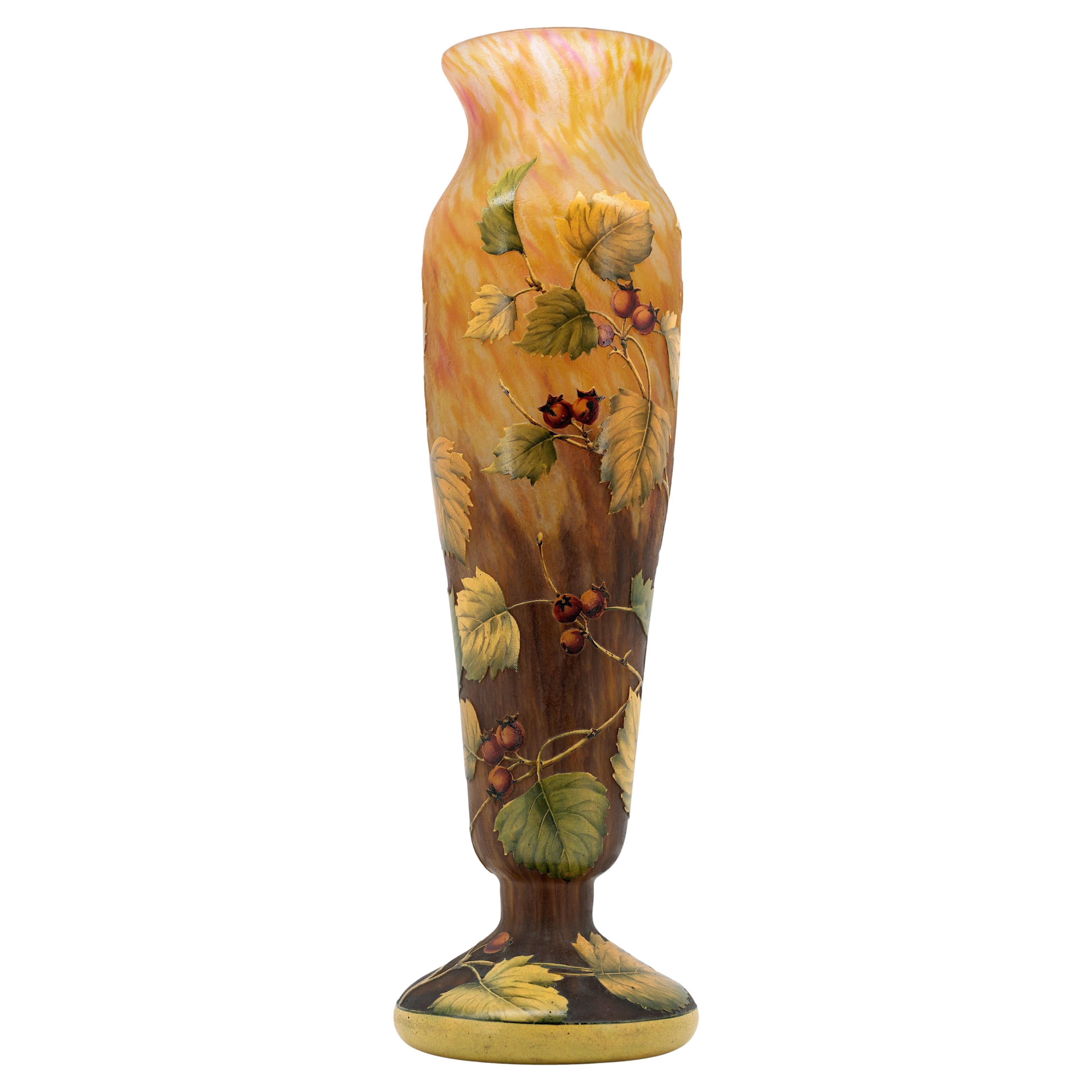 Vaso Daum Art Nouveau, vetro doppio soffiato e acidato, Design/One, 1910-1915 in vendita