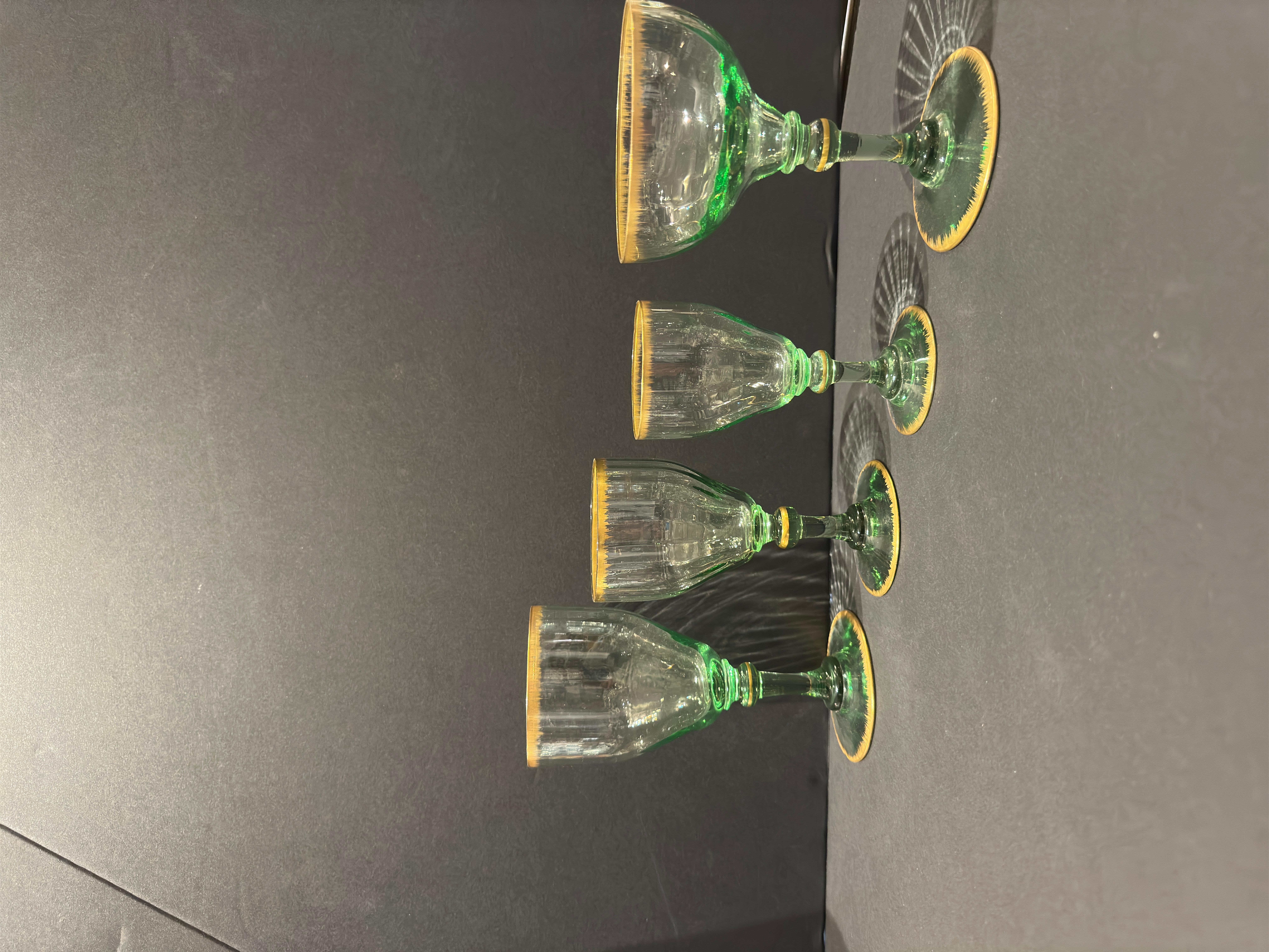 Daum champagne glass, Art Nouveau period, Nancy manufacture, circa 1900 For Sale 3