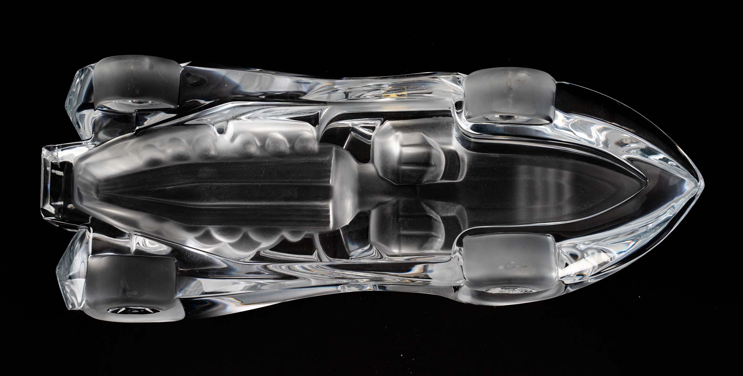20ième siècle Voiture de sport en cristal Daum