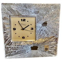 Horloge de table en cristal Daum des années 1950, France