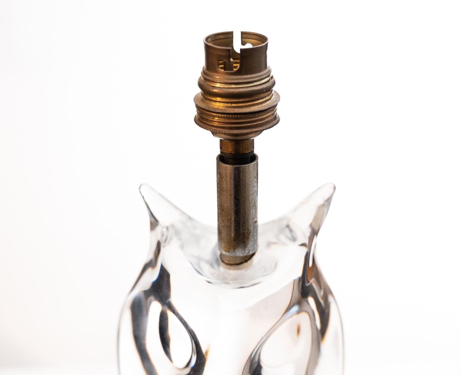 Lampe de table en cristal Daum en forme de hibou en vente 5