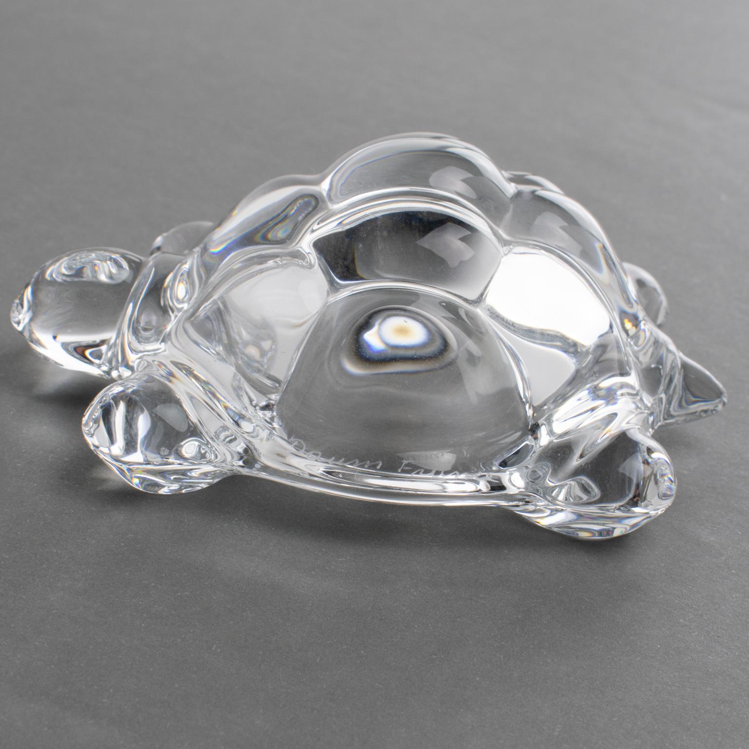 Cristal Presse-papiers ou sculpture décorative de tortue en cristal de Daum France en vente