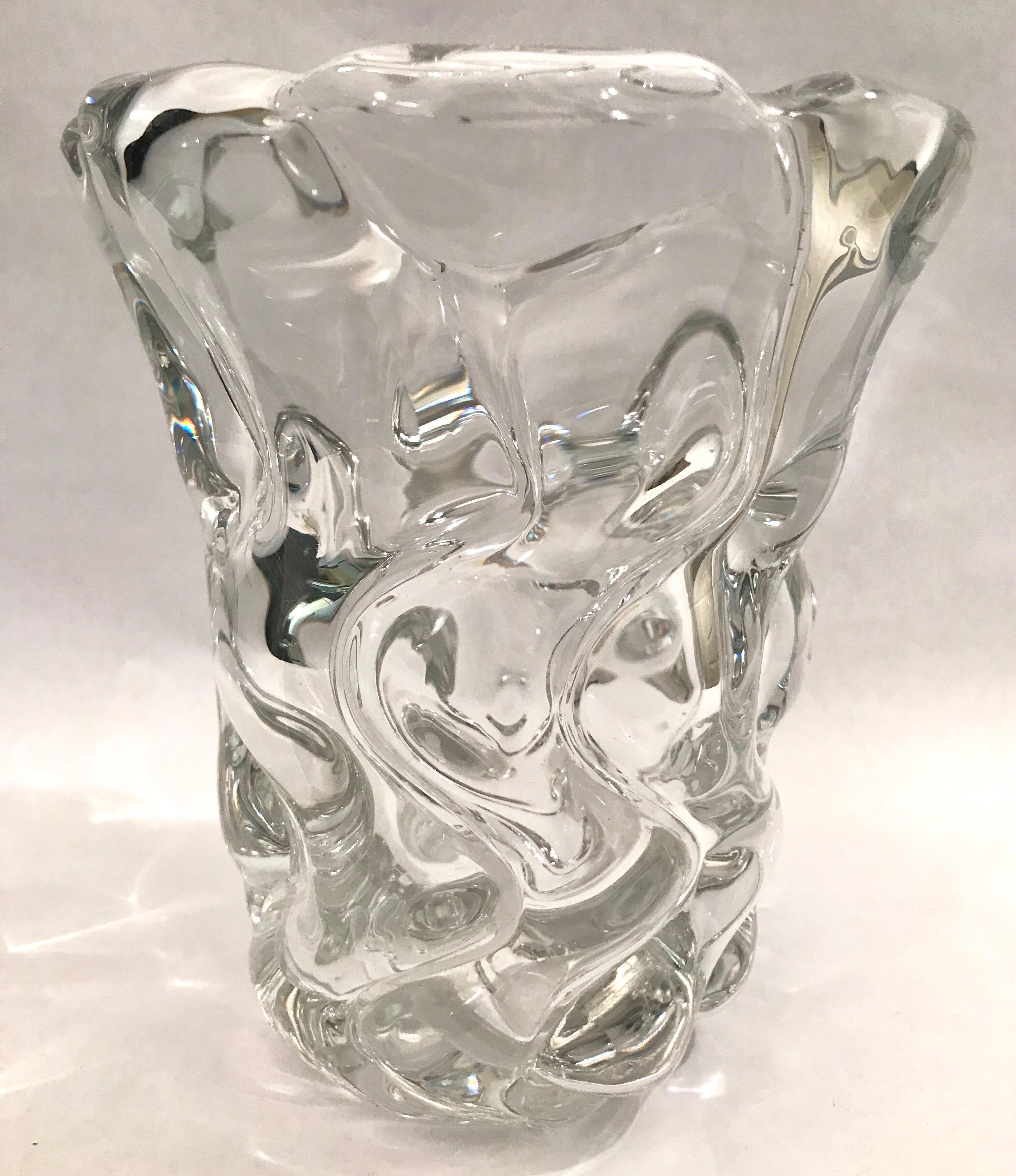 Vase en cristal de Daum France.