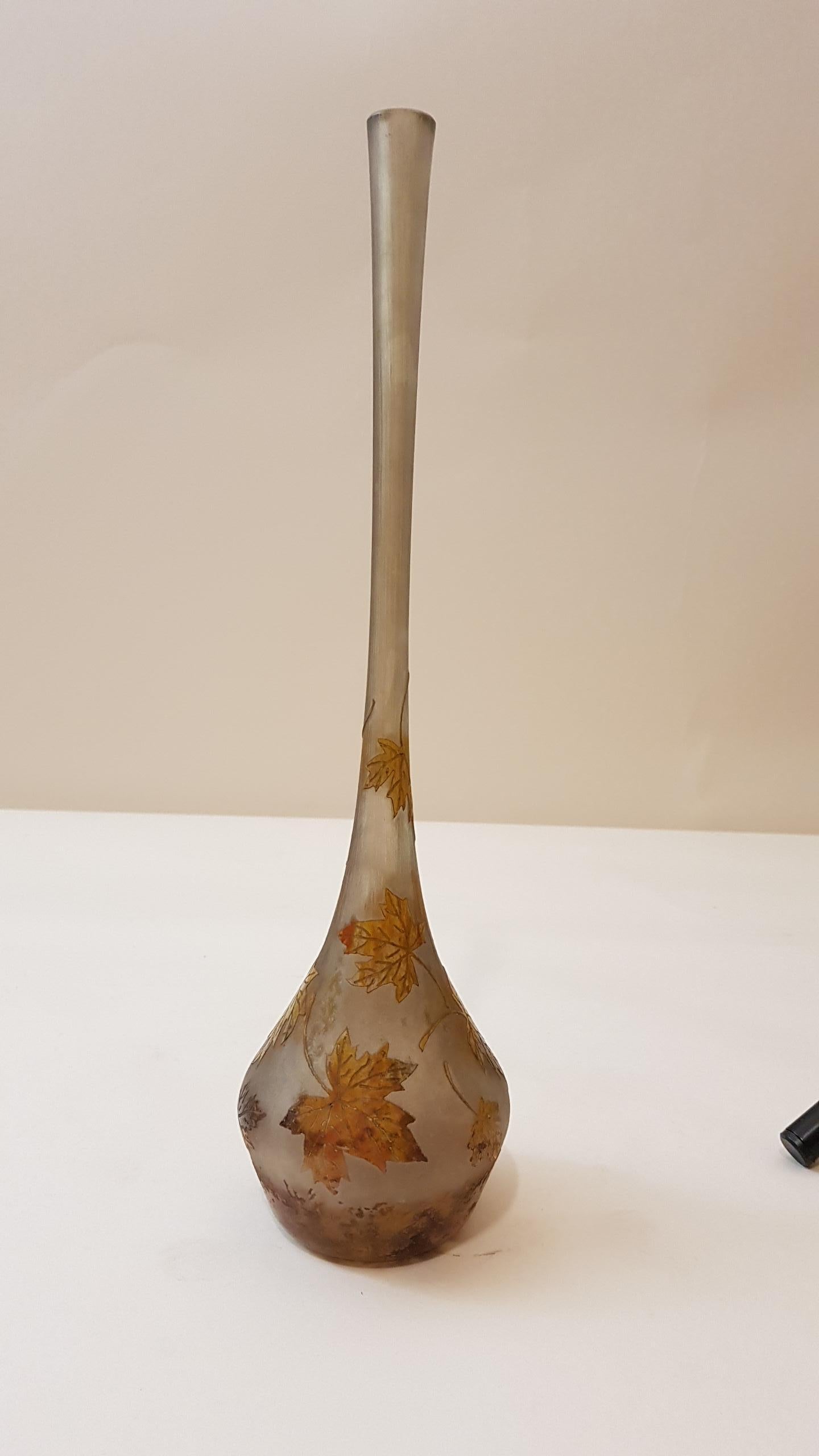 Soliflore vase with maple decoration
Signed Gallé.