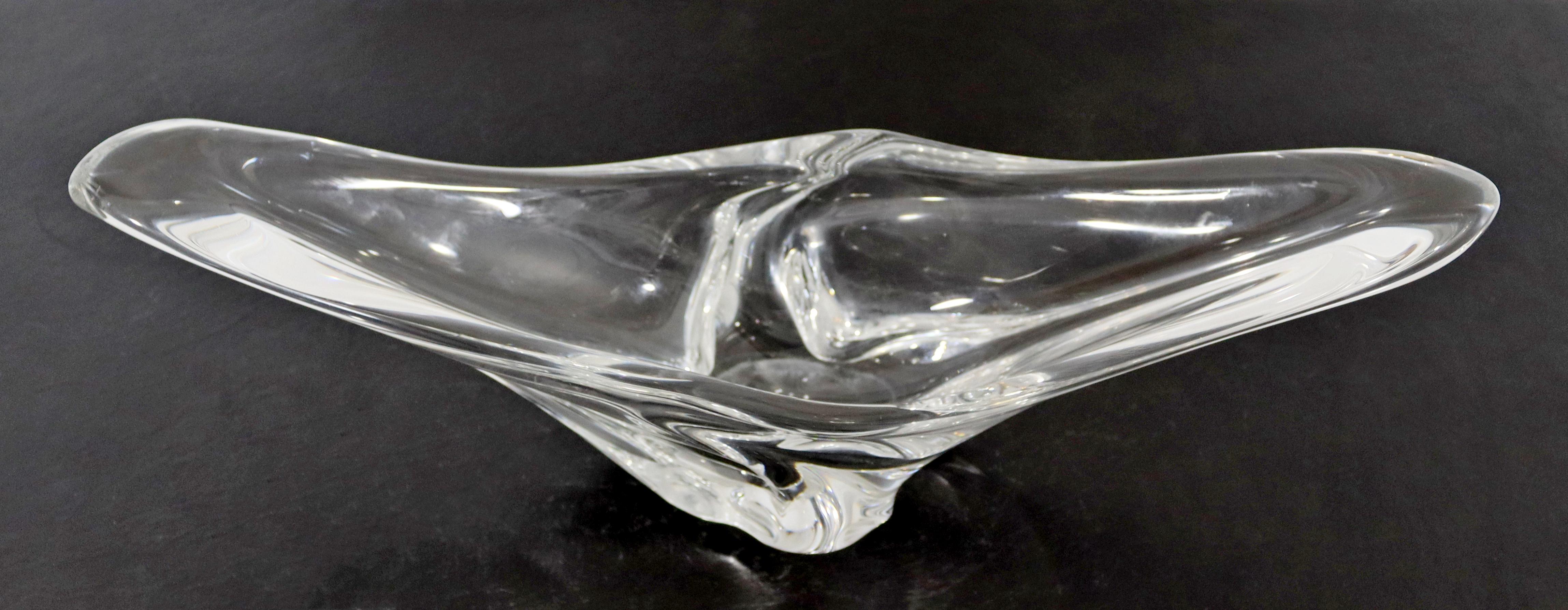 For your consideration is a fantastic, curvilinear, crystal glass bowl, signed Daum France. In excellent condition. The dimensions are 16.5