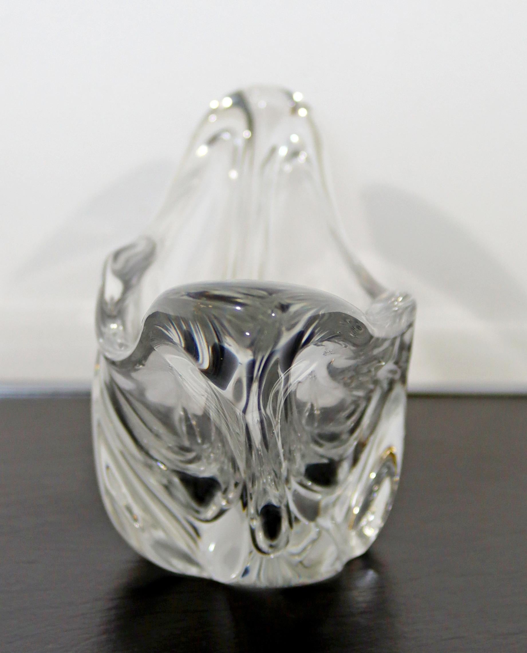 Daum France Signé Curvilinear Crystal Clear Glass Art Bowl Table Sculpture Bon état à Keego Harbor, MI