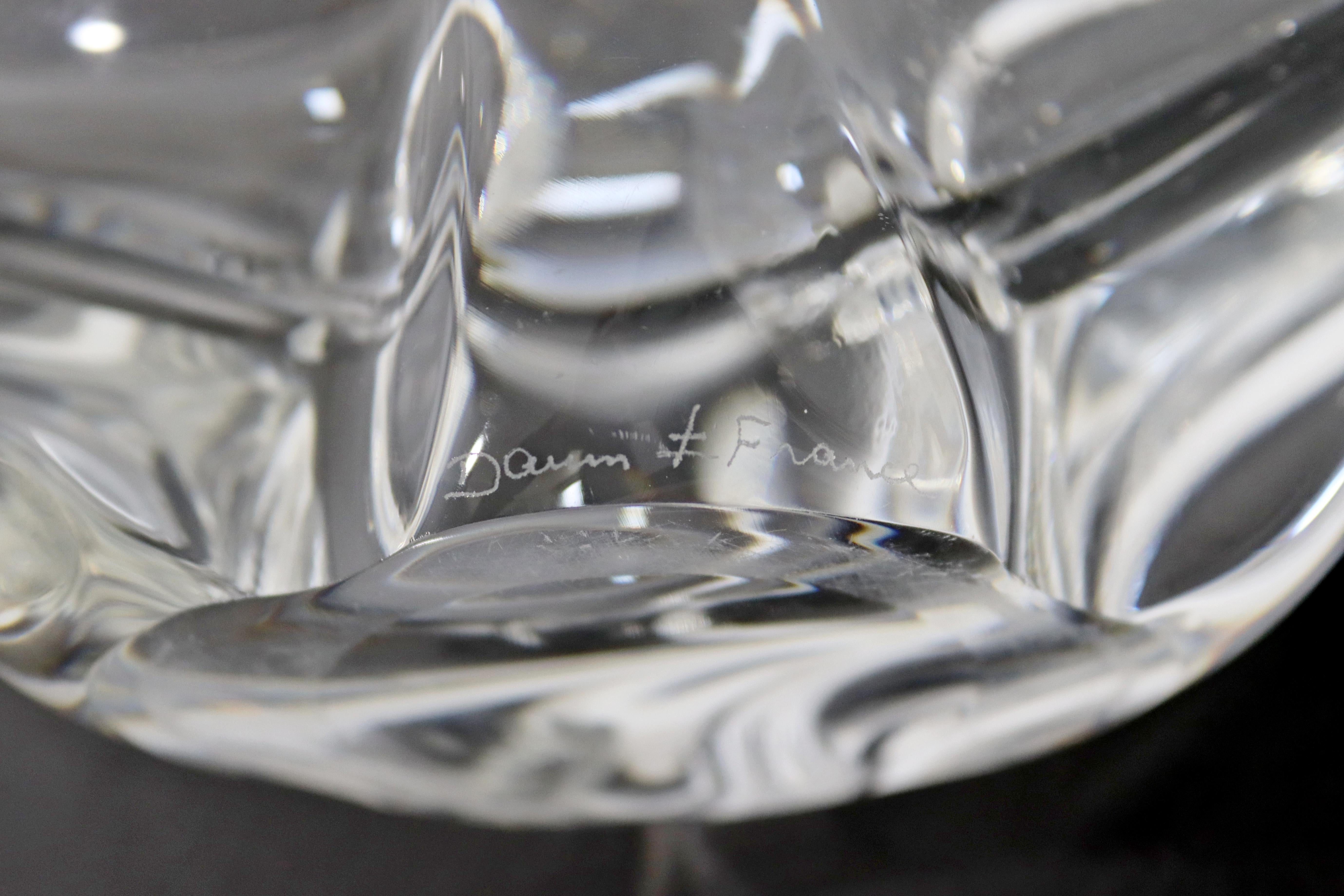 Cristal Daum France Signé Curvilinear Crystal Clear Glass Art Bowl Table Sculpture