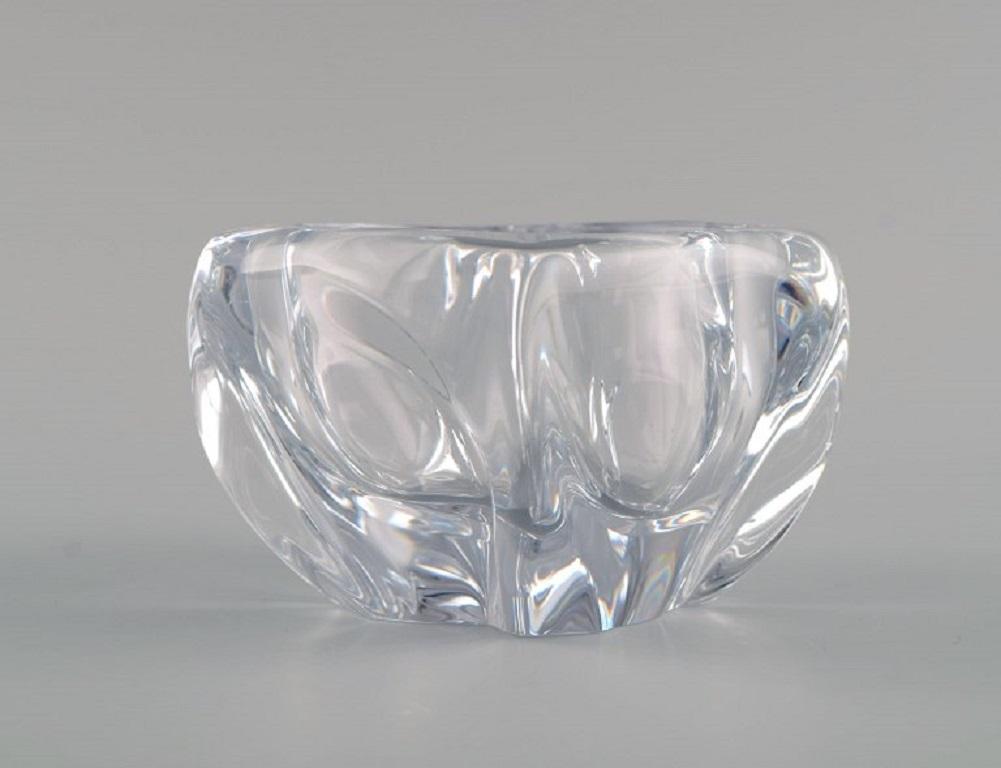 French Daum, France, Small Bowl in Clear Mouth-Blown Art Glass, Mid-20th Century For Sale
