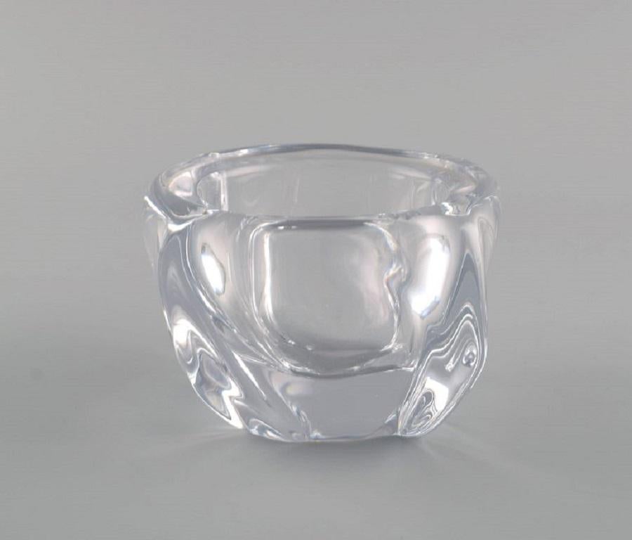 Daum, France, Small Bowl in Clear Mouth-Blown Art Glass, Mid-20th Century For Sale 1