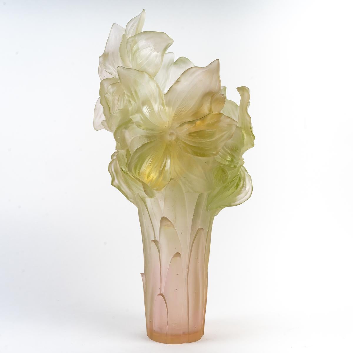 Daum France, Vase Magnum Amaryllis Crystal, Numbered Limited Edition New Boxed 2