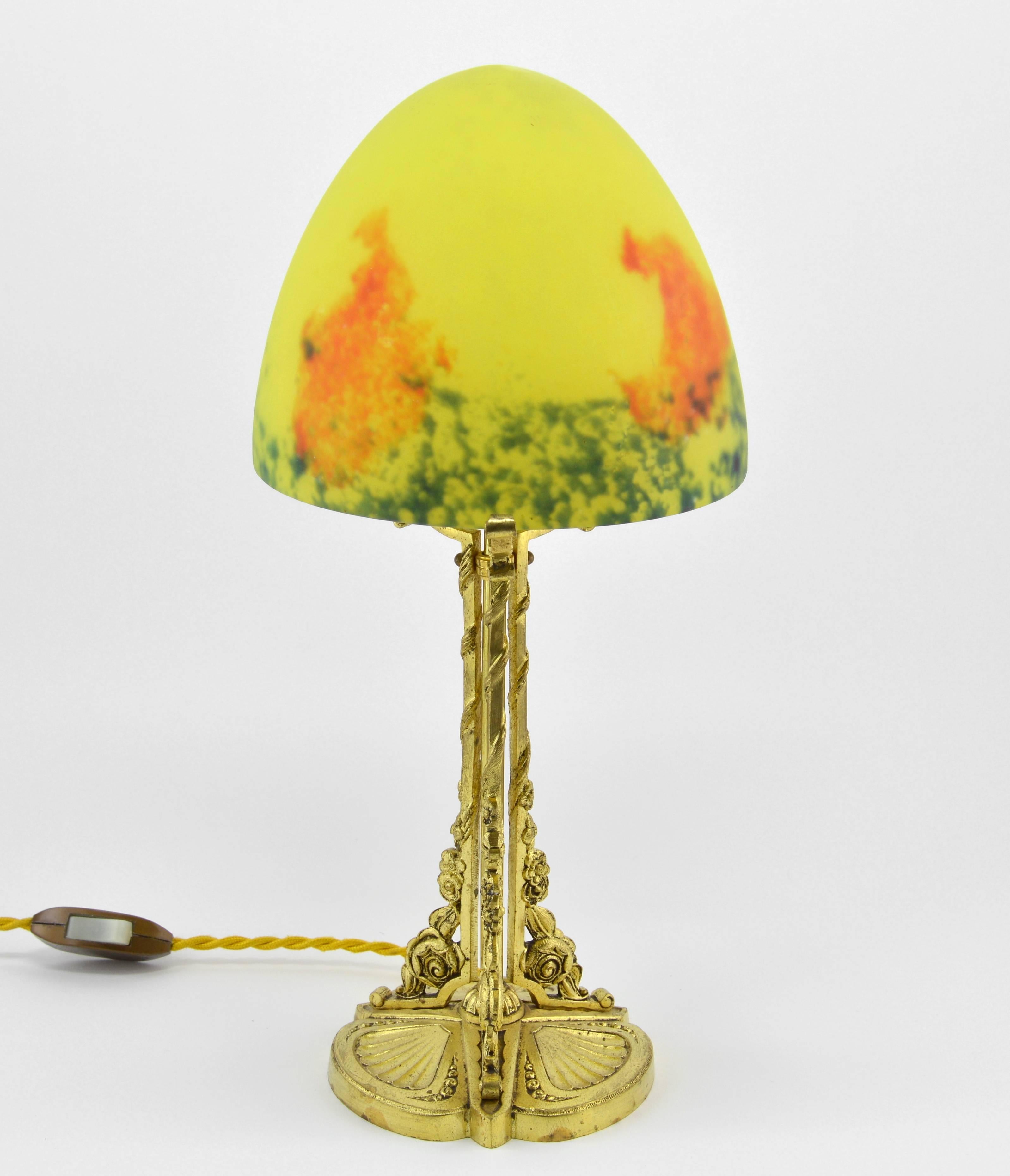 Daum French Art Deco Bronze Table Lamp, 1920s In Excellent Condition In Saint-Amans-des-Cots, FR