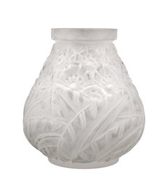 Daum French Art Deco Frosted Glass Vase, Molded Design, 1920s, Nancy