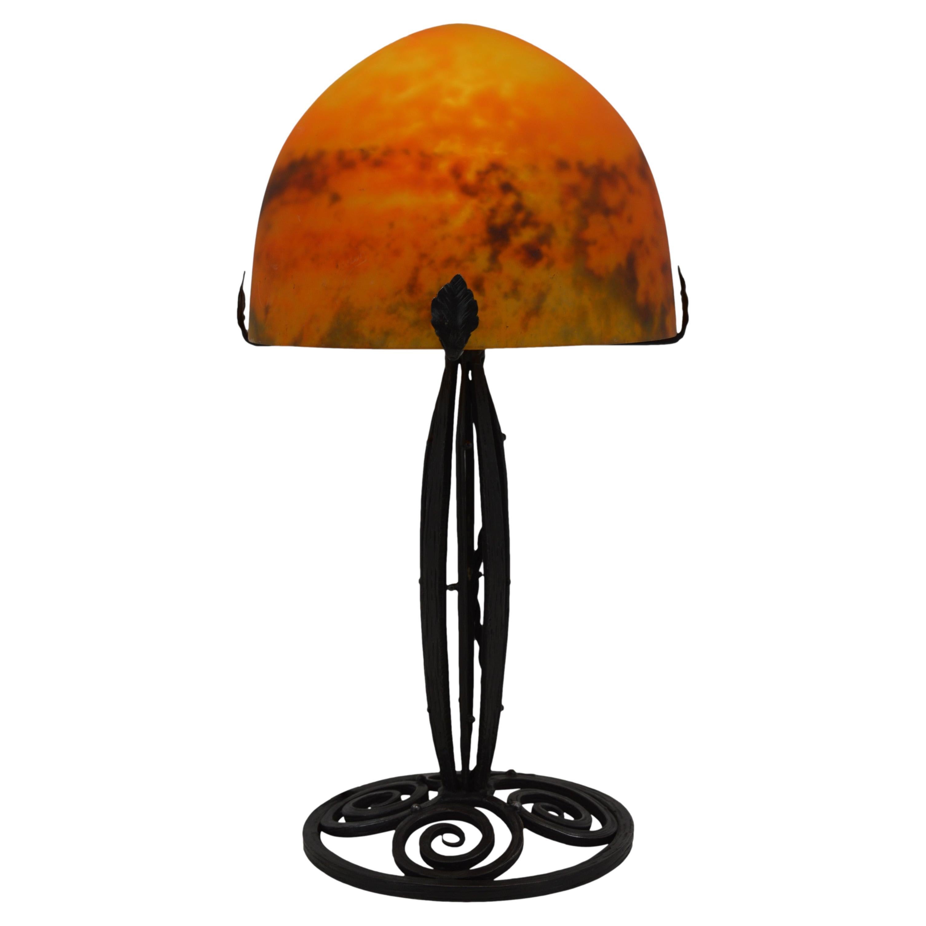 Daum French Art Deco Table Lamp, Late 1920s For Sale