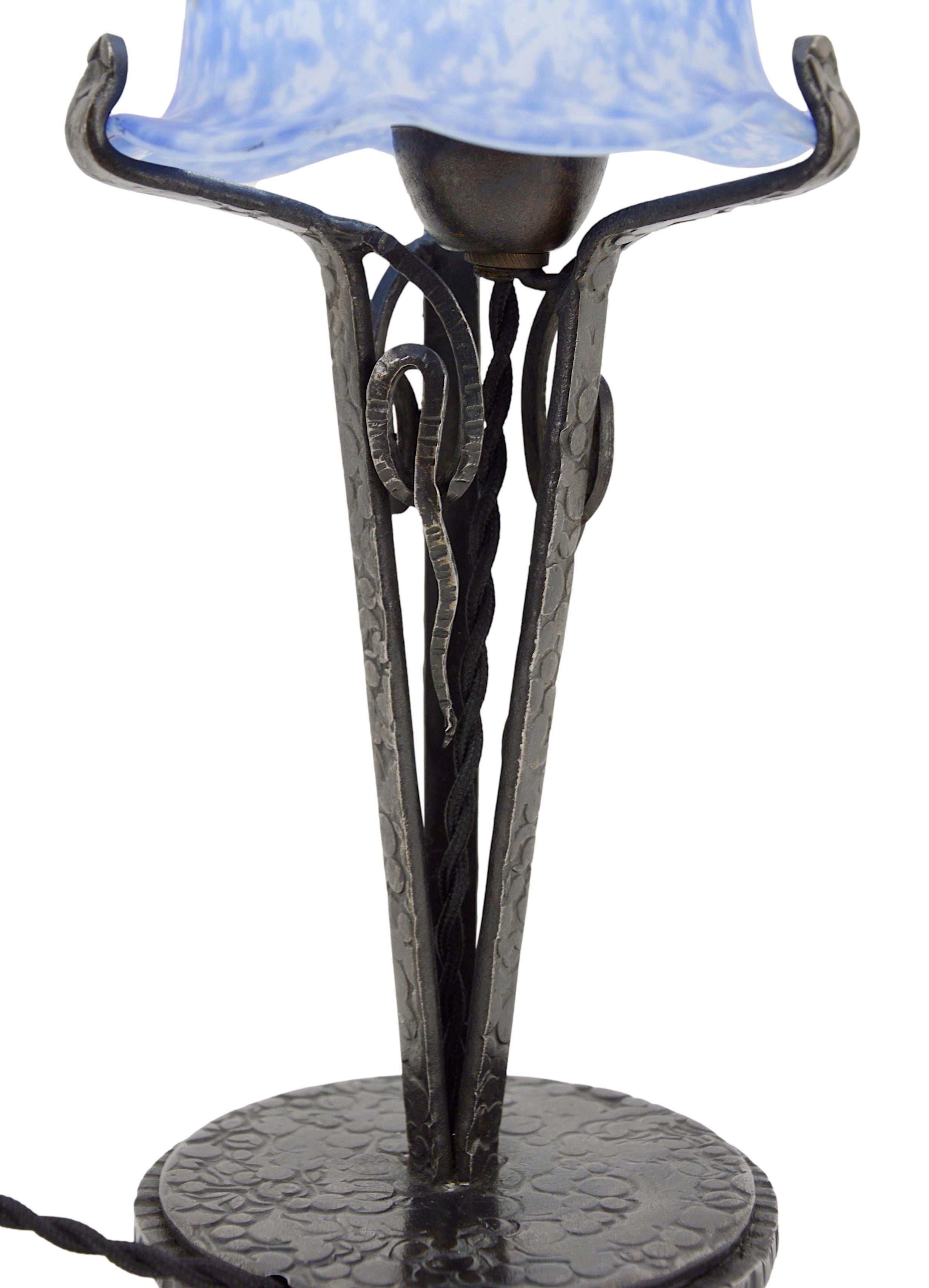 Daum French Art Deco Table Lamp, 1920s 4