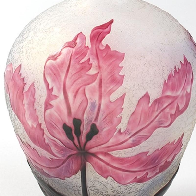 Daum French Art Nouveau Cameo Glass Vase In Excellent Condition In New York, NY