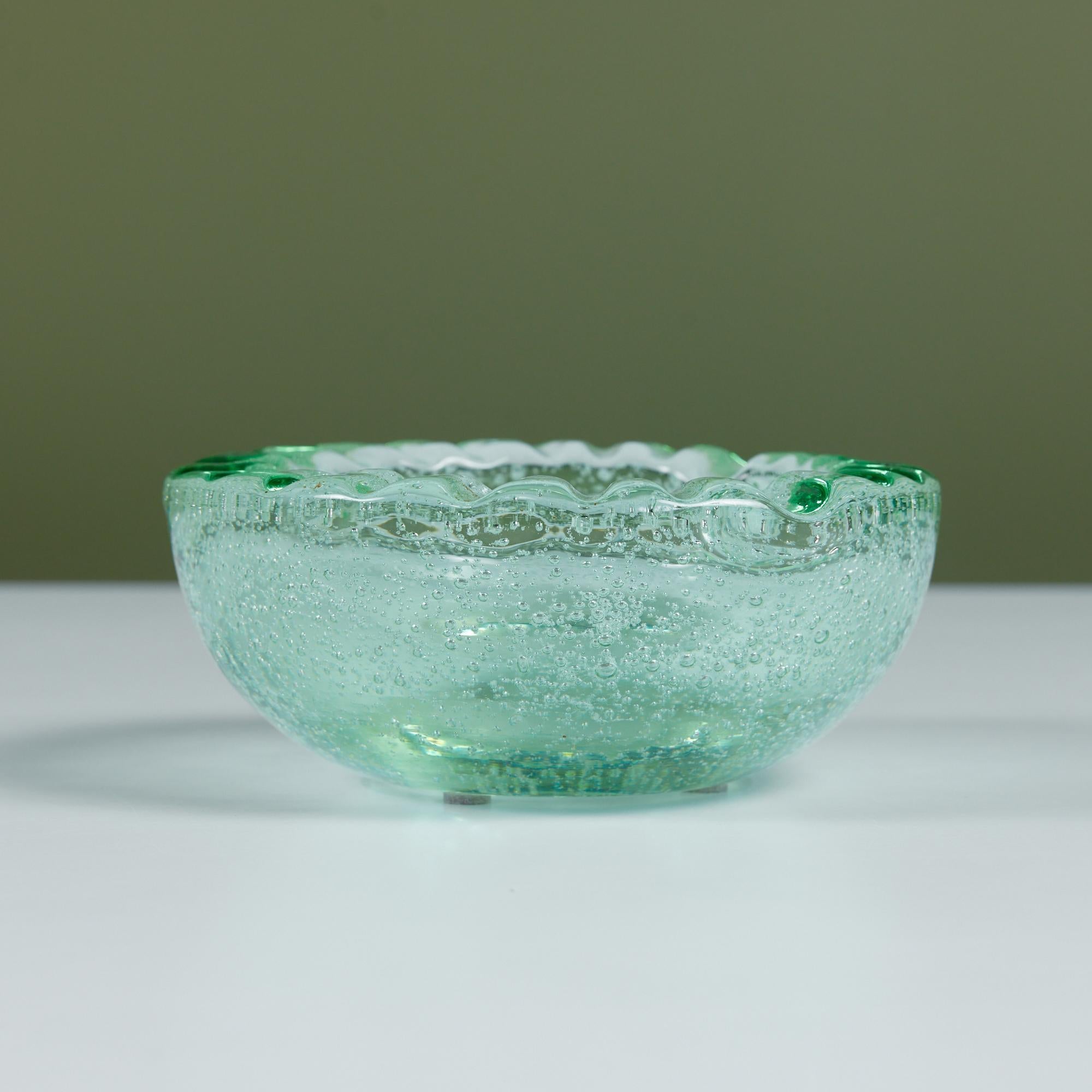 Daum Green Bubble Crystal Ashtray In Excellent Condition In Los Angeles, CA