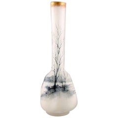 Daum, Nancy, a Beautiful Glass Vase with a Deep Landscape of a Town