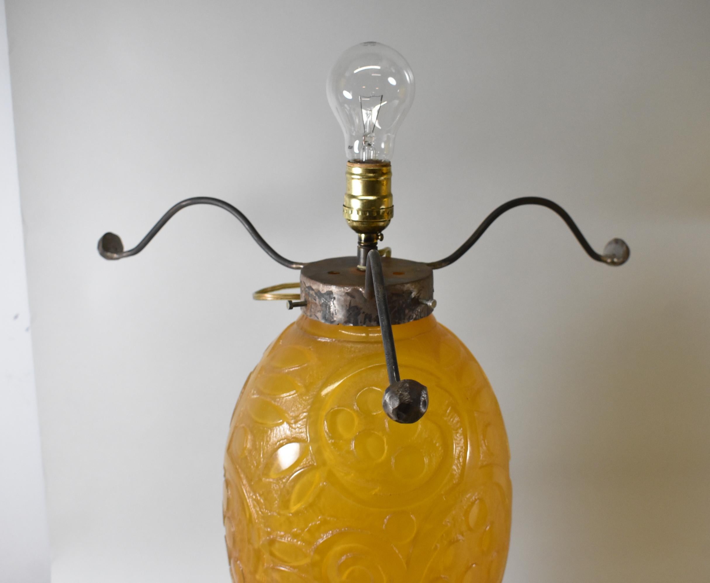 Daum Nancy Art Deco Camée Lampes en verre taillé en vente 6